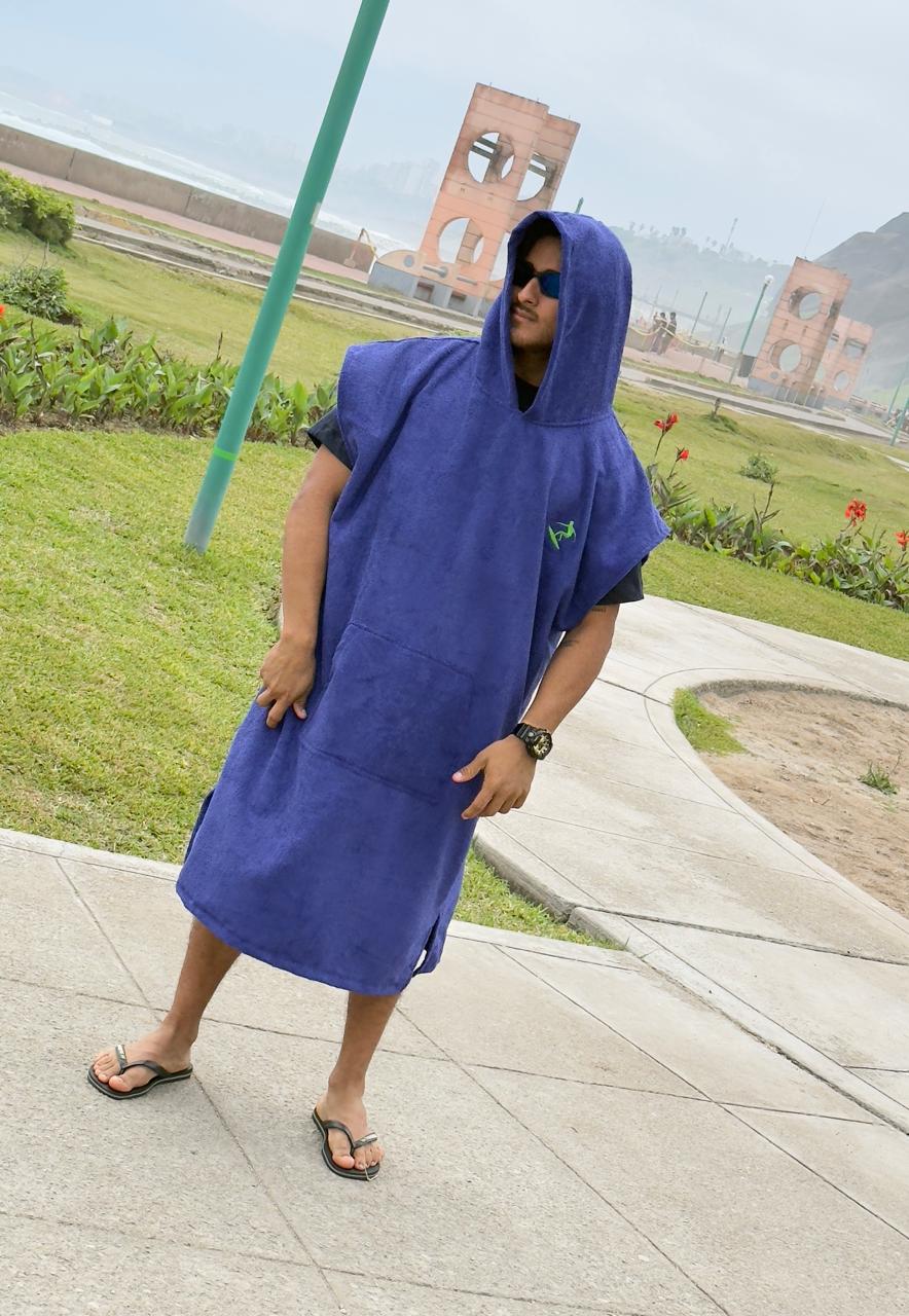 Poncho de playa azul