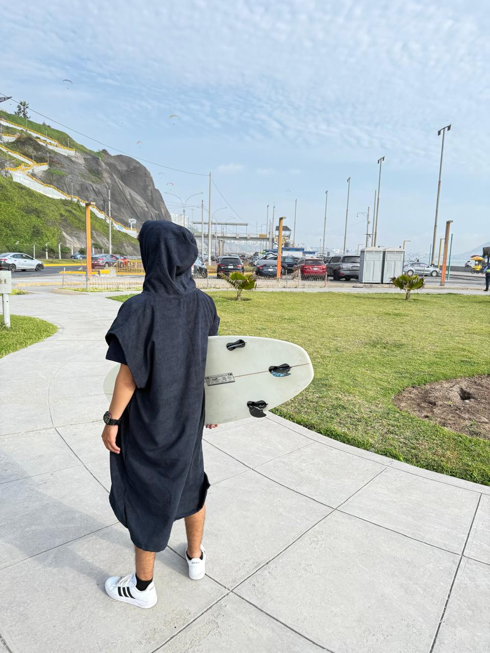 Poncho cambiador para surf- Negro