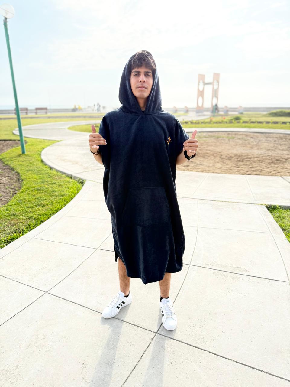 Poncho cambiador para surf- Negro