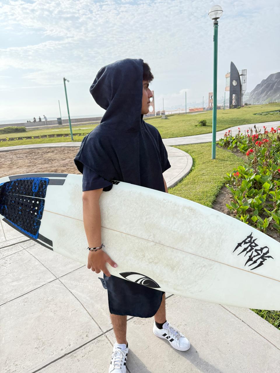 Poncho cambiador para surf- Negro