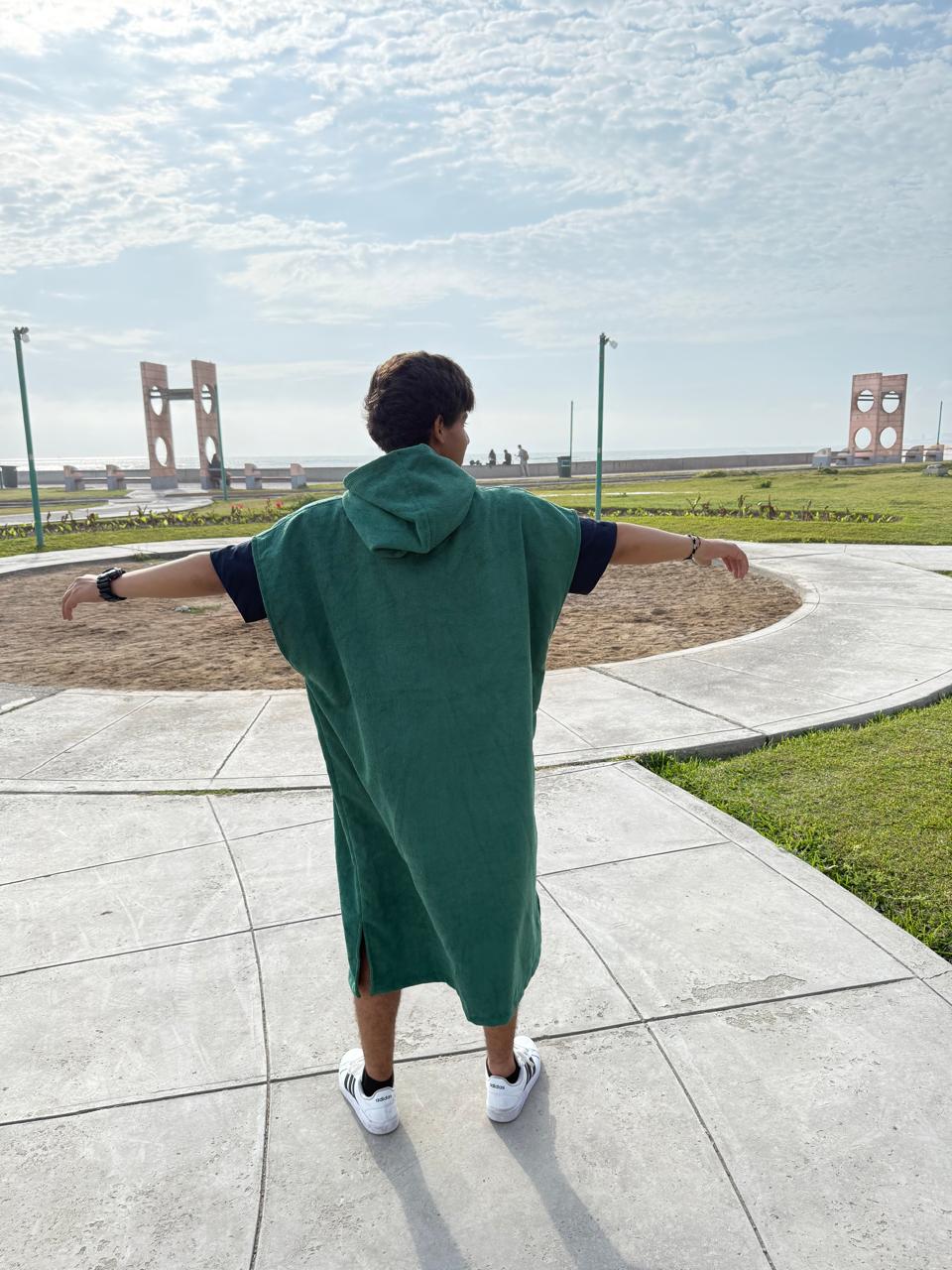 Poncho de playa verde