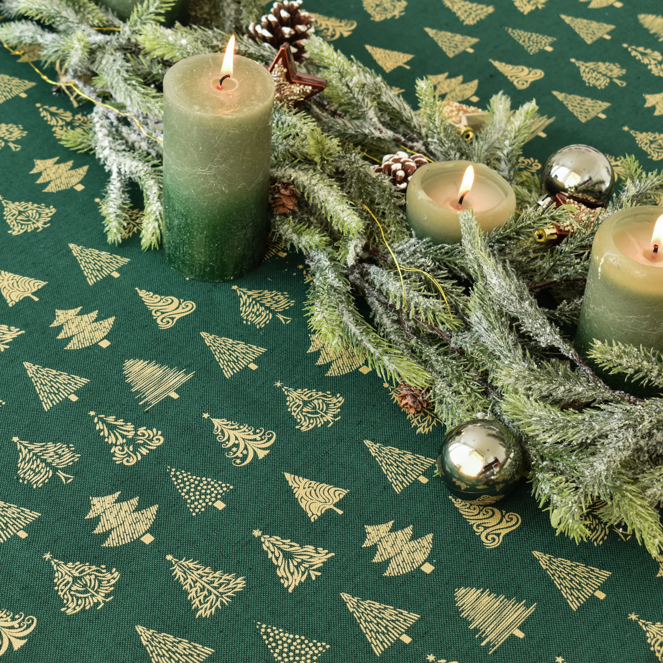 Kalėdinė staltiesė