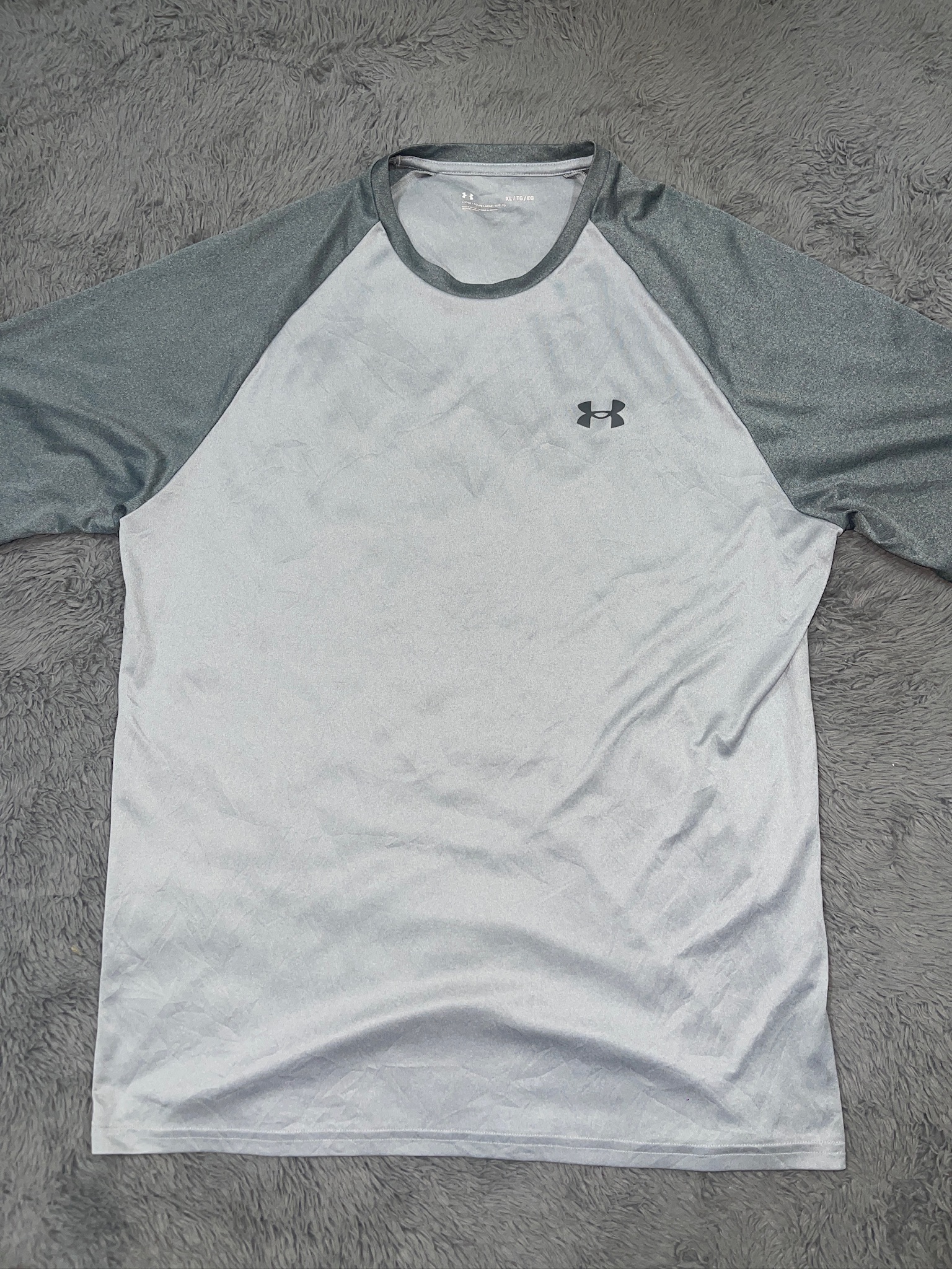 Under Armour men's raglan t-shirt