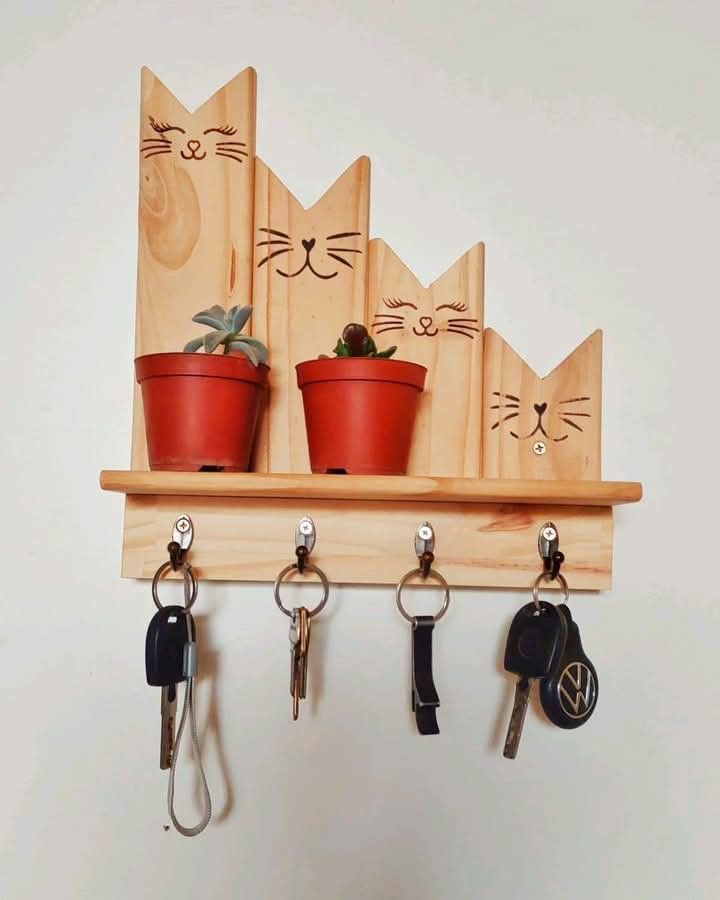 Cat-Themed Wooden Key Holder
