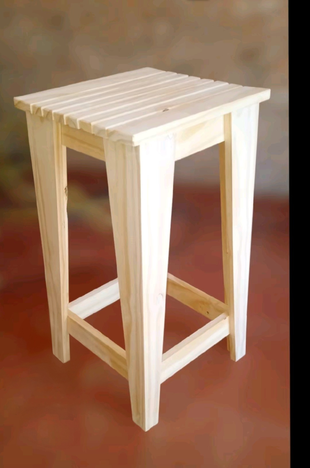  Wooden chair or table