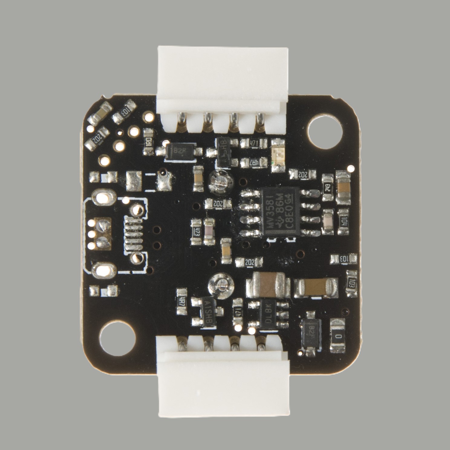  URM07 - Energy-Efficient Ultrasonic Distance Sensor Breakout (20~750cm, UART)