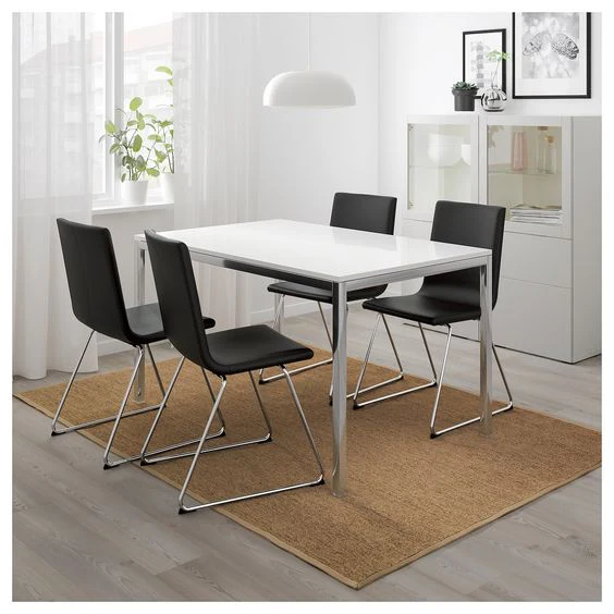 Torsbi Dining Table With 4 Chair's