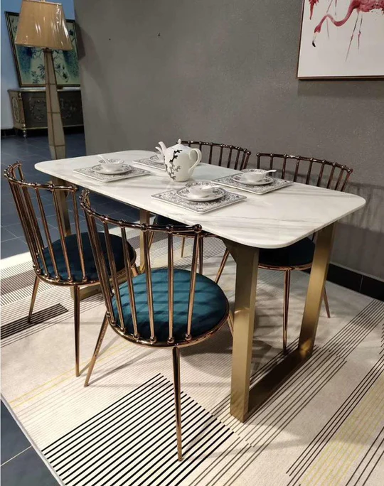 Modern Dining Table with 4 Chair's