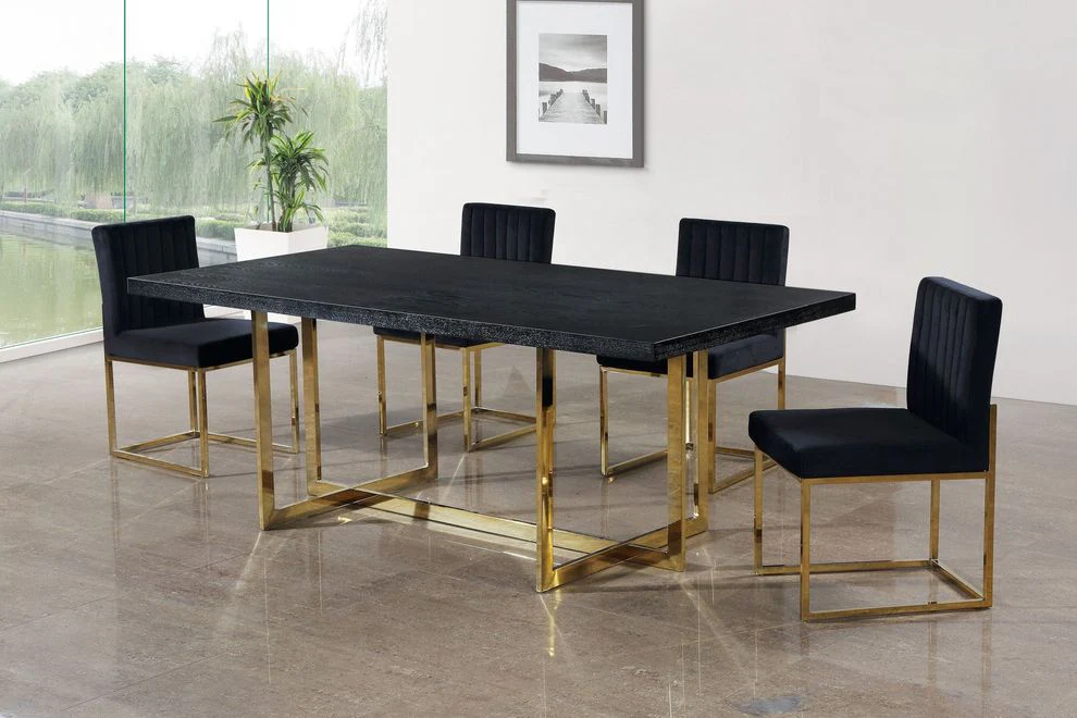 Contemporary Dining Table with Four Chair's
