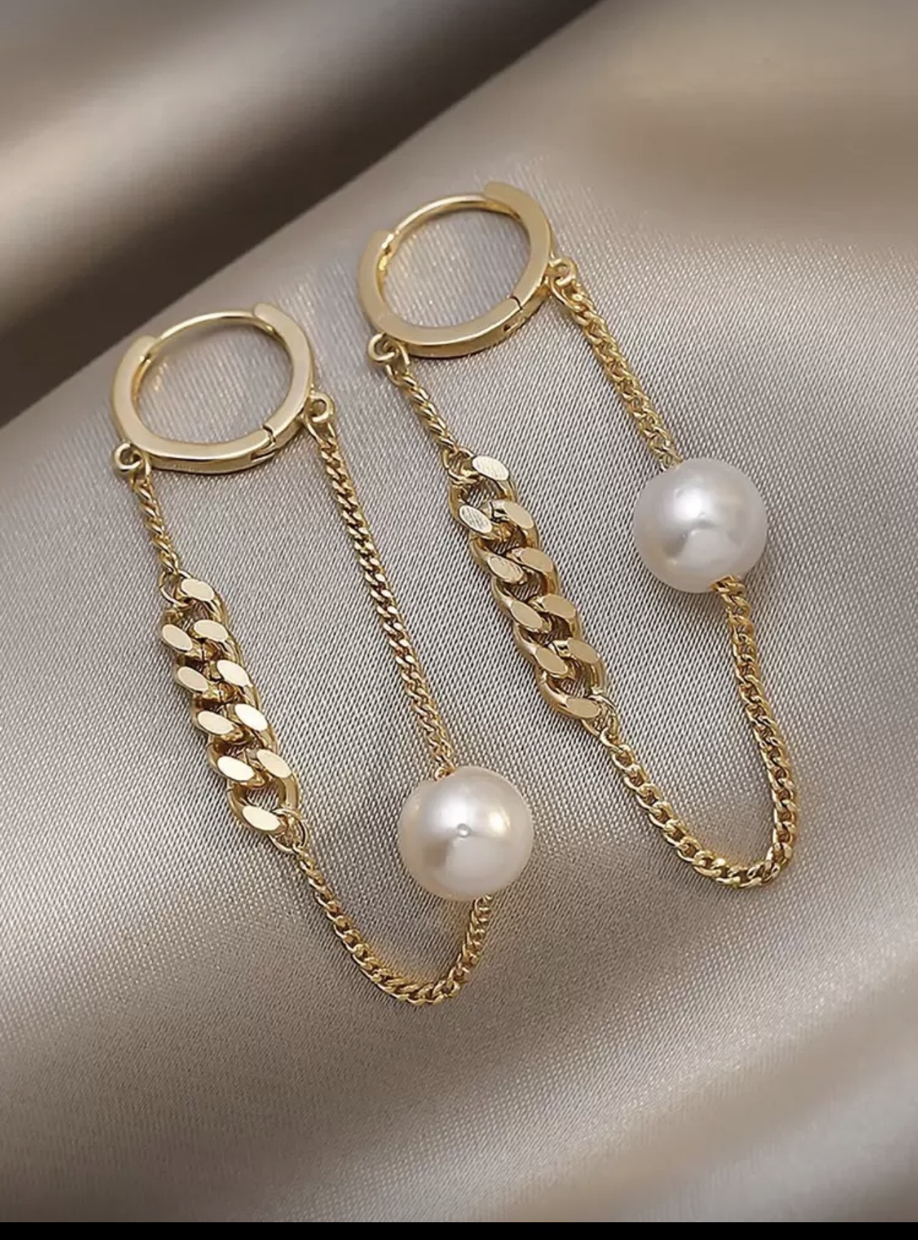 Gold Chain Pearl Earrings