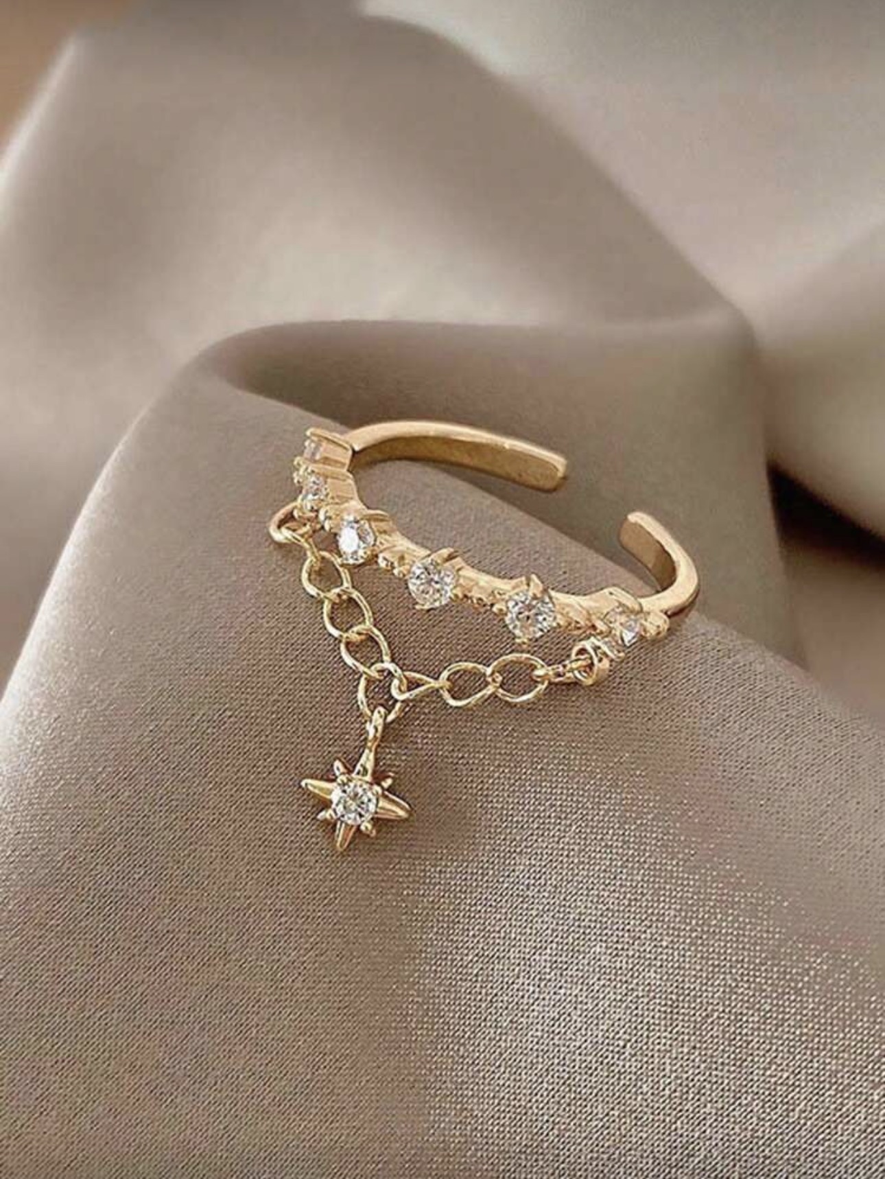Elegant Gold Ring with Star Charm