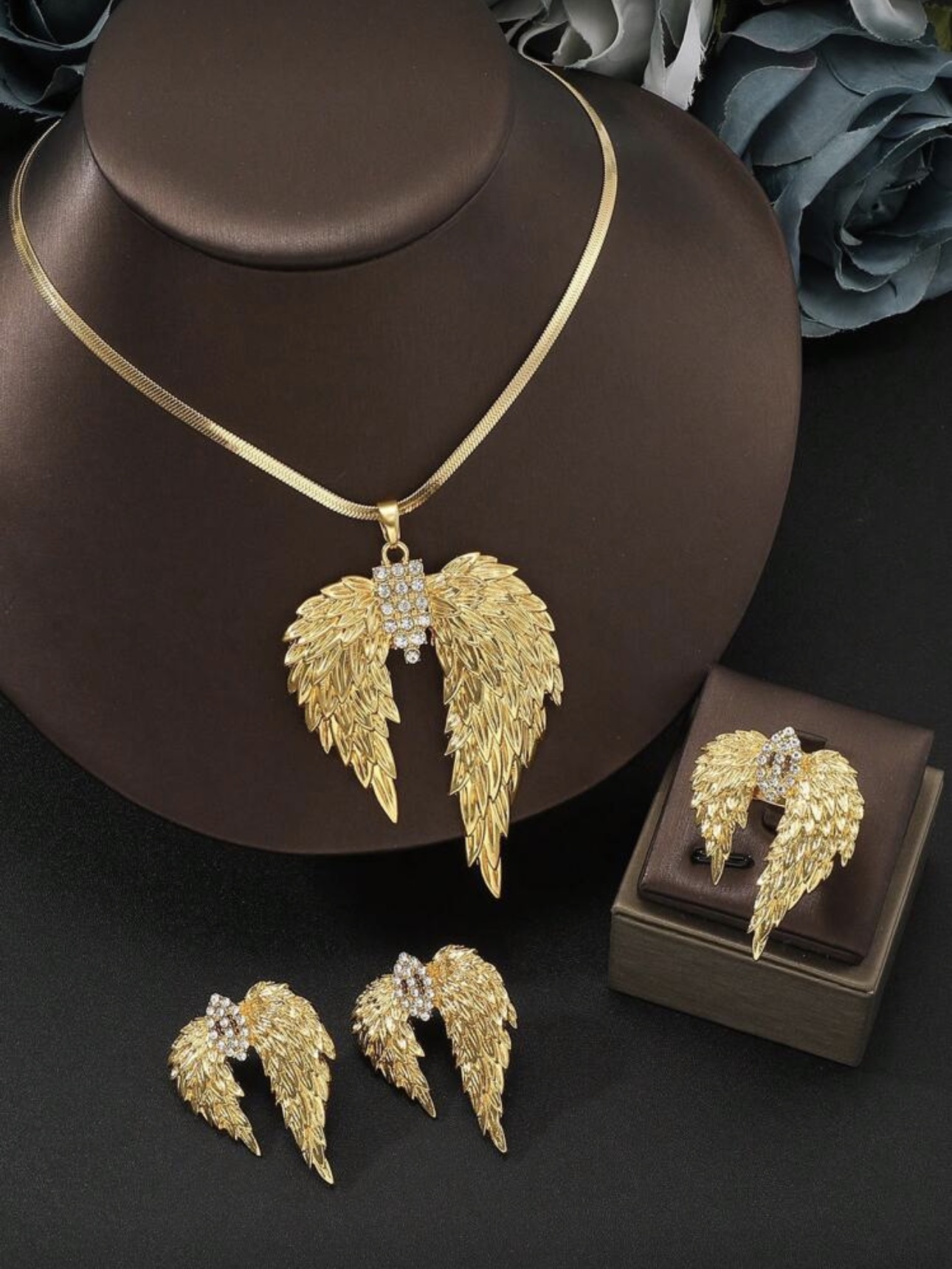 Gold Angel Wing Jewelry Set