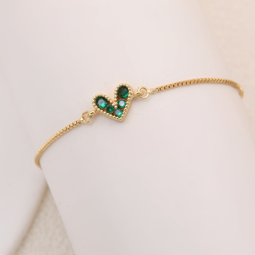Heart-Shaped Gemstone Bracelet