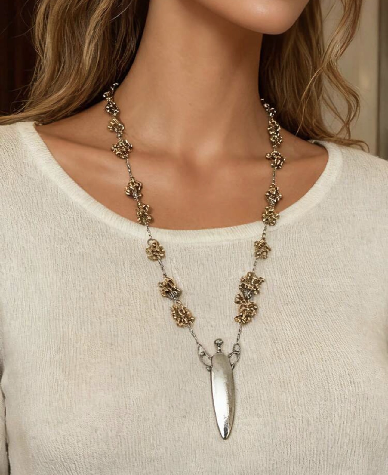 Elegant Silver and Gold Pendant Necklace