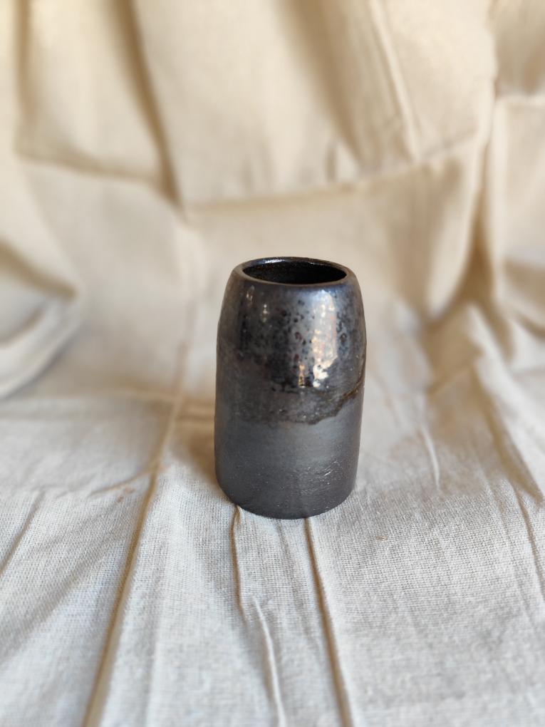 Petit vase droit — grès