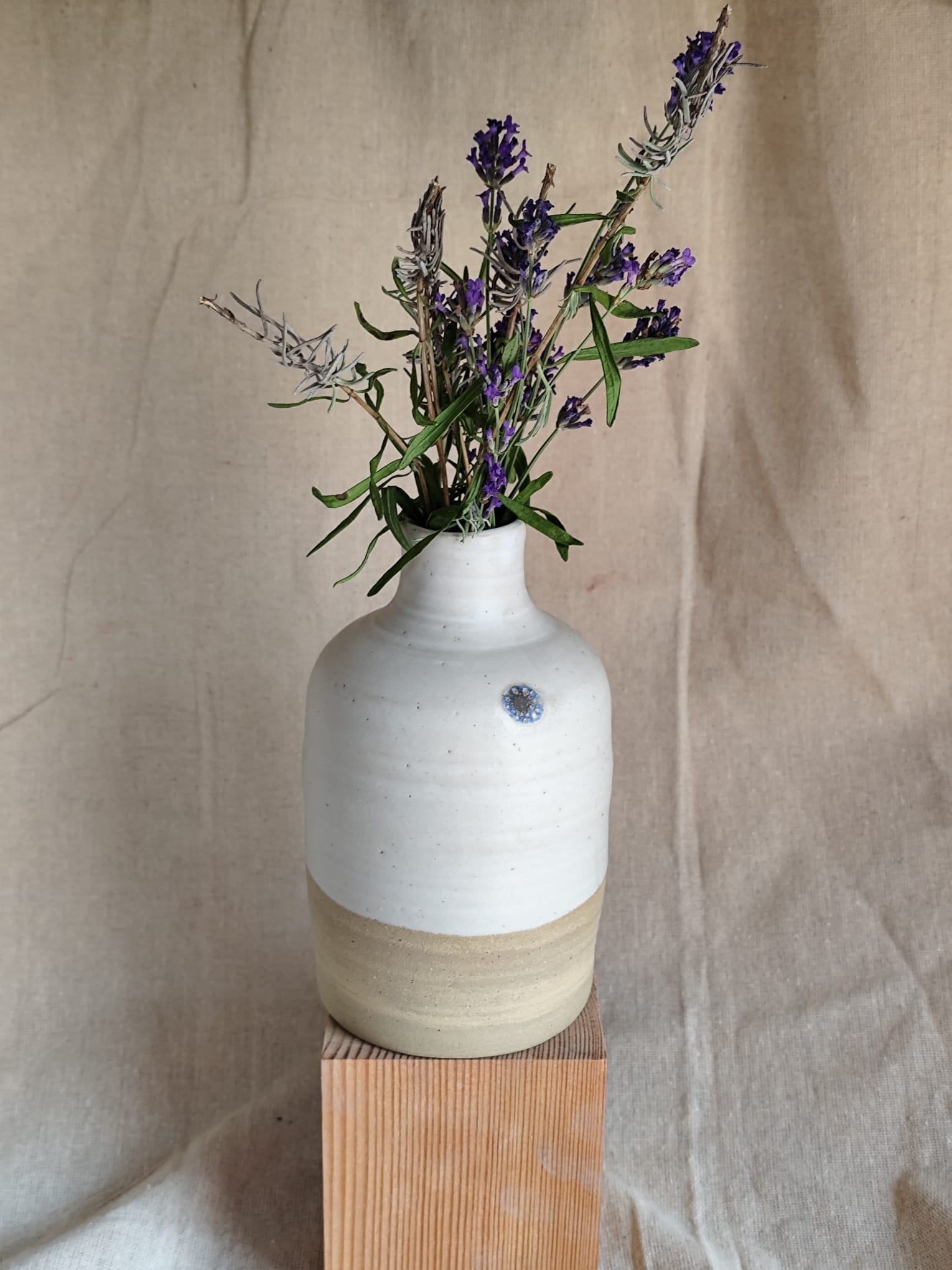 Vase blanc mat en grès de Saint-Amand