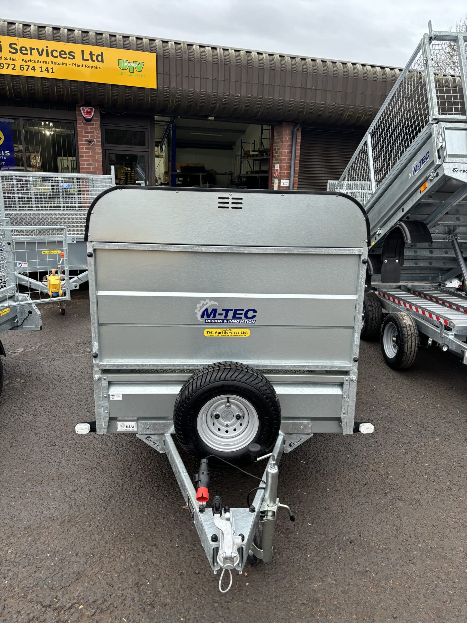 8FT x 4FT Single Axle Livestock Trailer