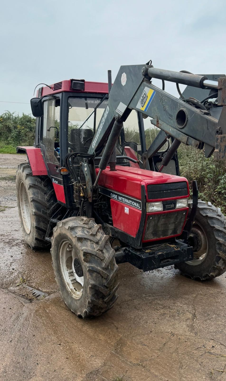 Case IH 844 XL Plus with Quicke Loader