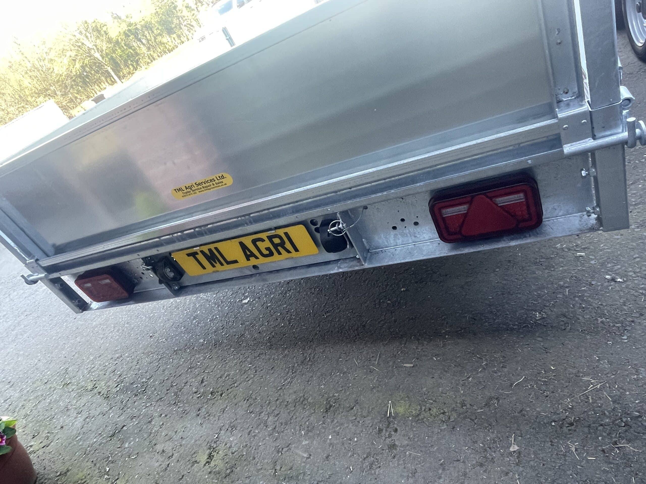 Meredith & Eyre 16ft6'6 Triaxle Flatbed Trailer