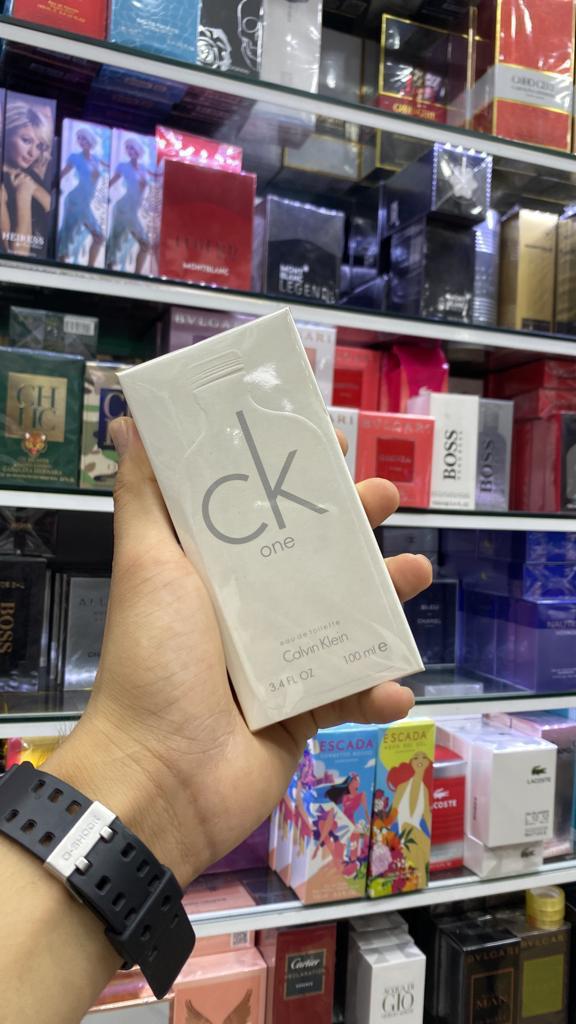 One - Calvin Klein