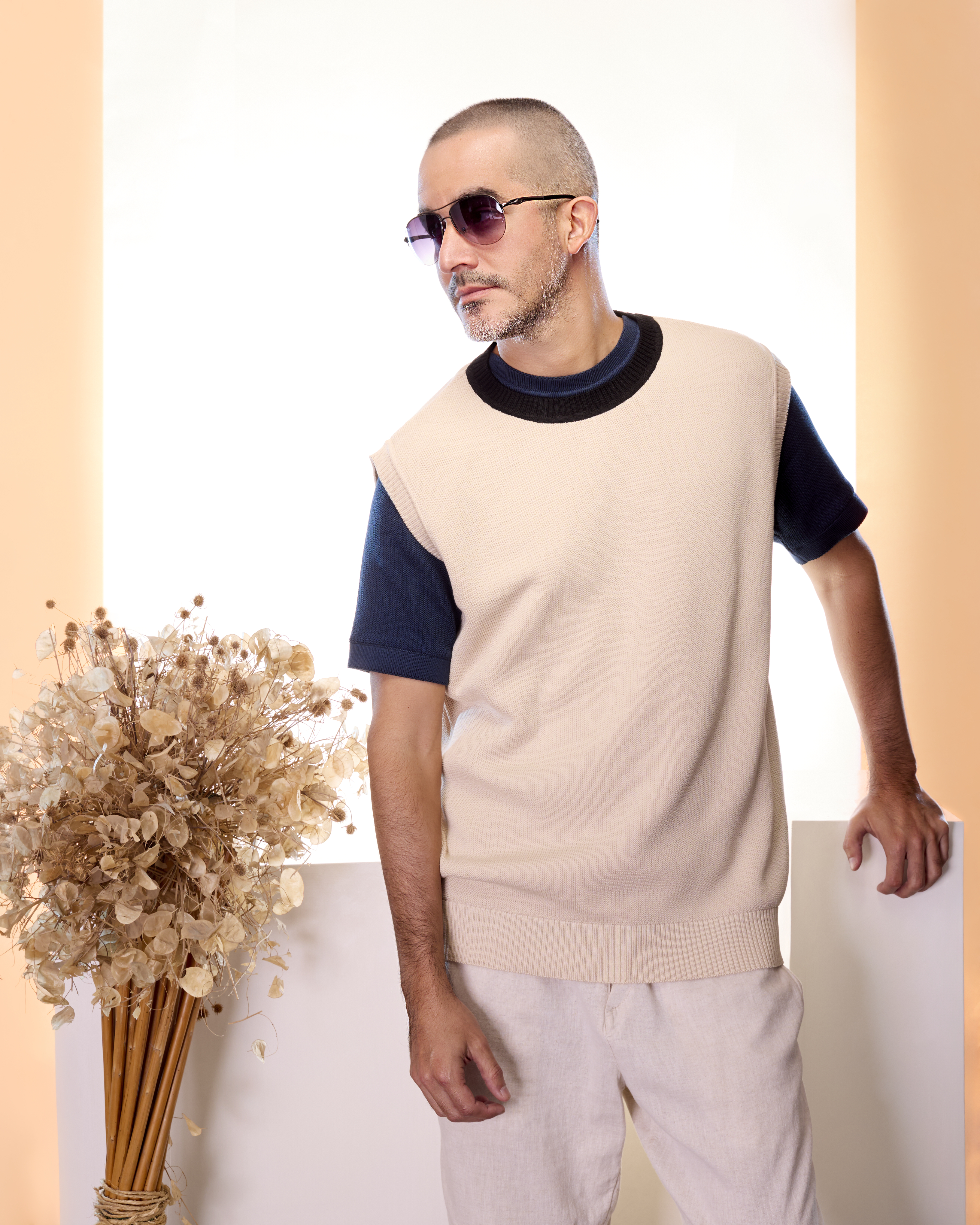 Beige Sleeveless Knit Vest Links-Links