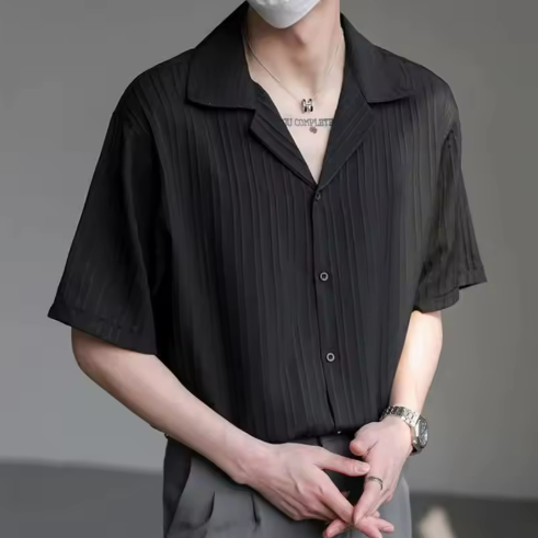 Men's Black Short-Sleeve Shirt