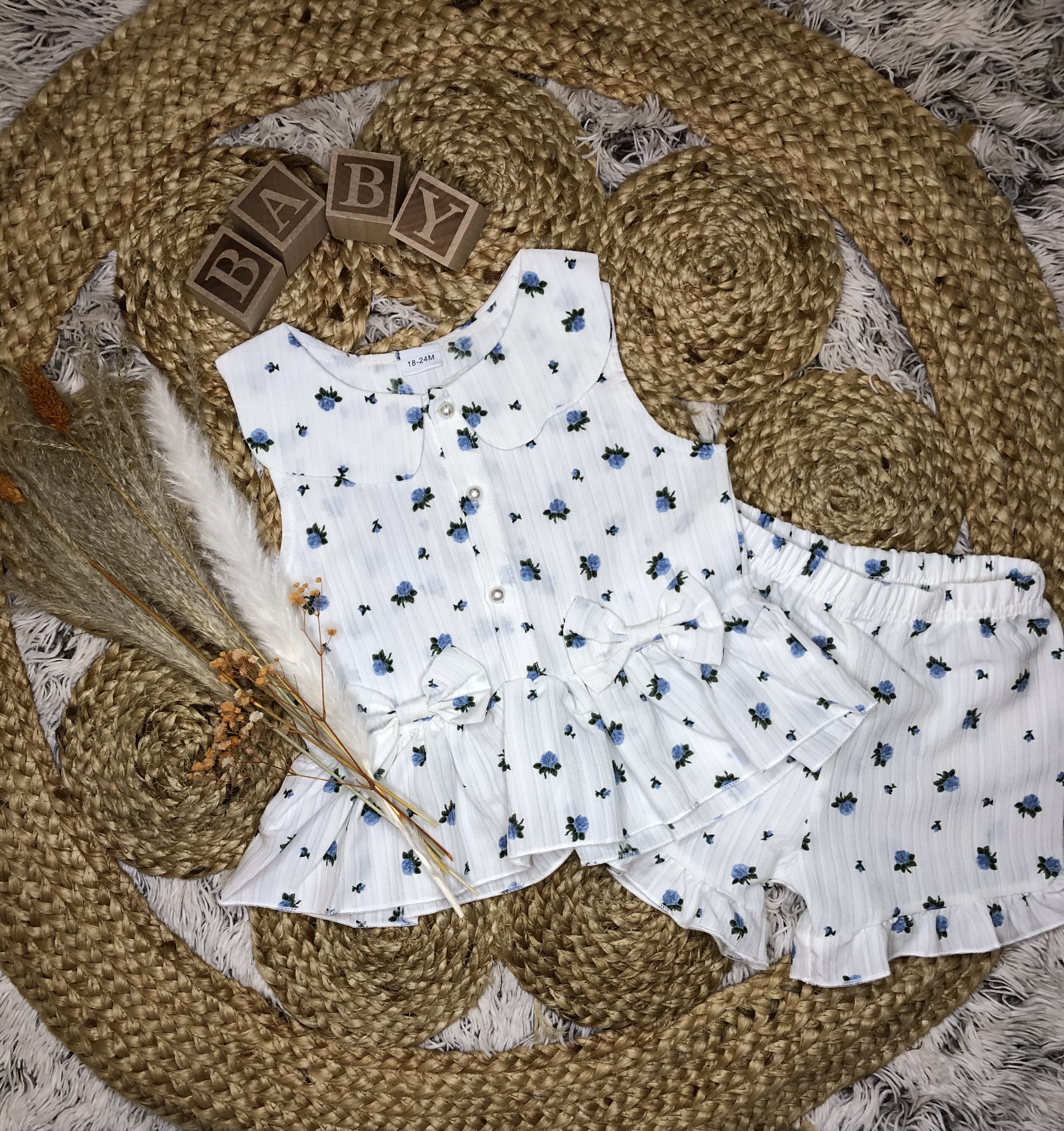 Ensemble fille fleurs bleues