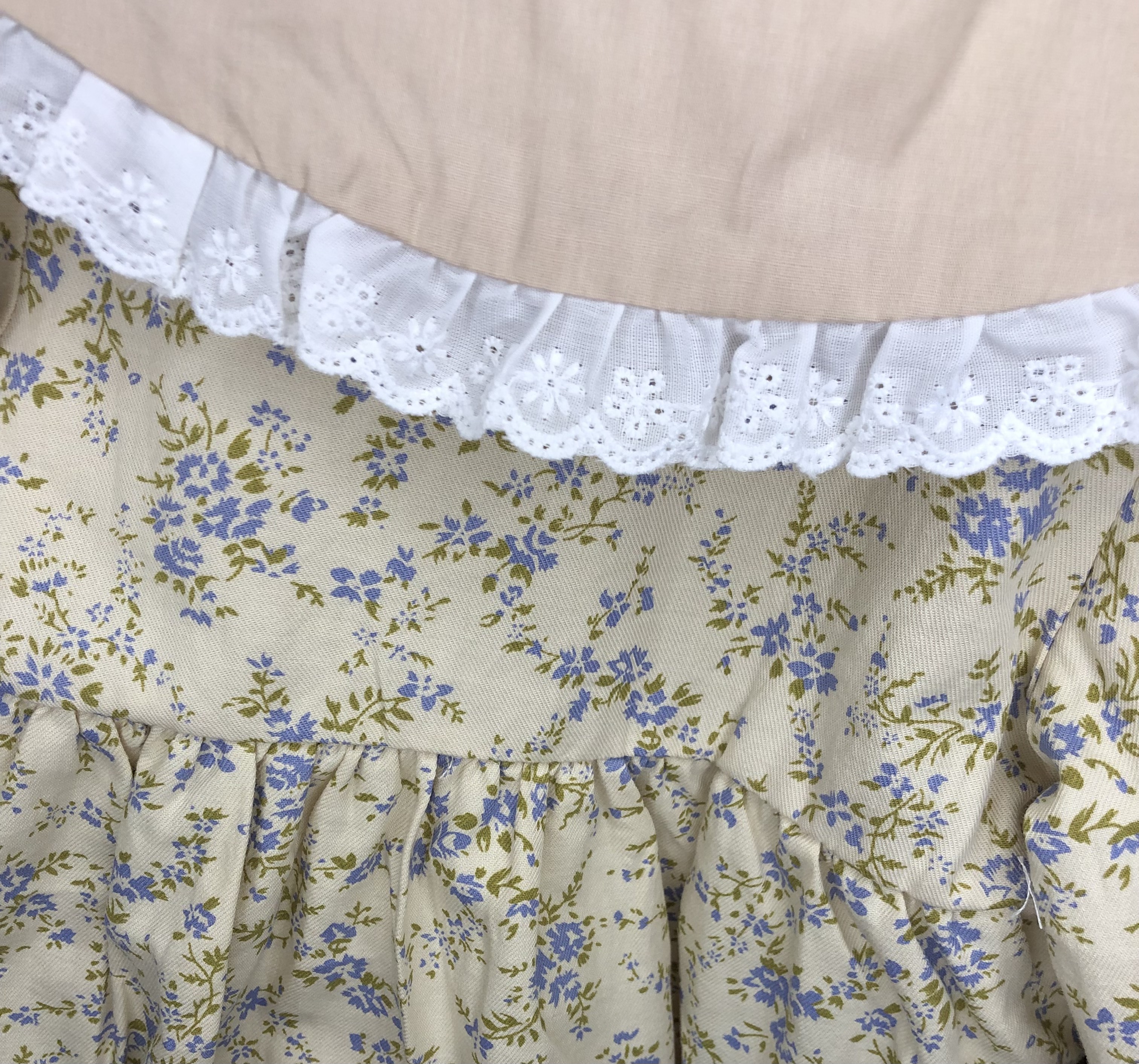 Barboteuse fille fleurie bleues 