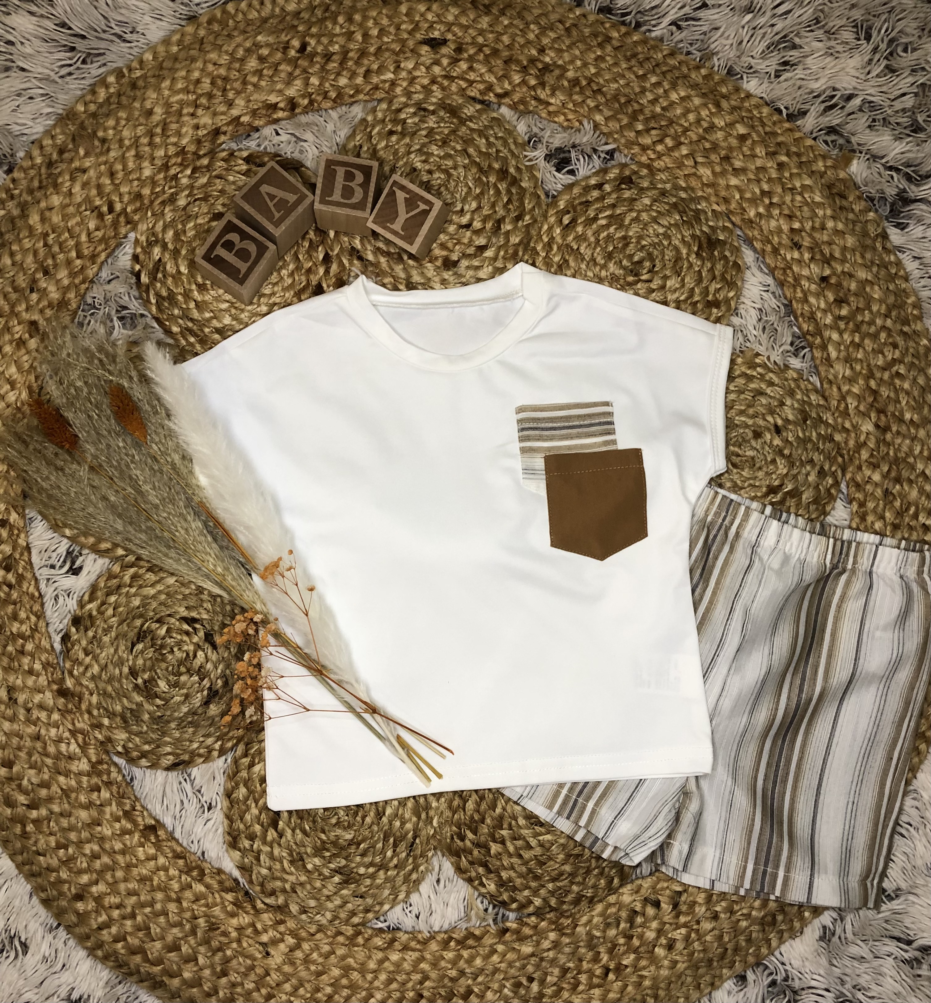 Ensemble garçon blanc et brun 