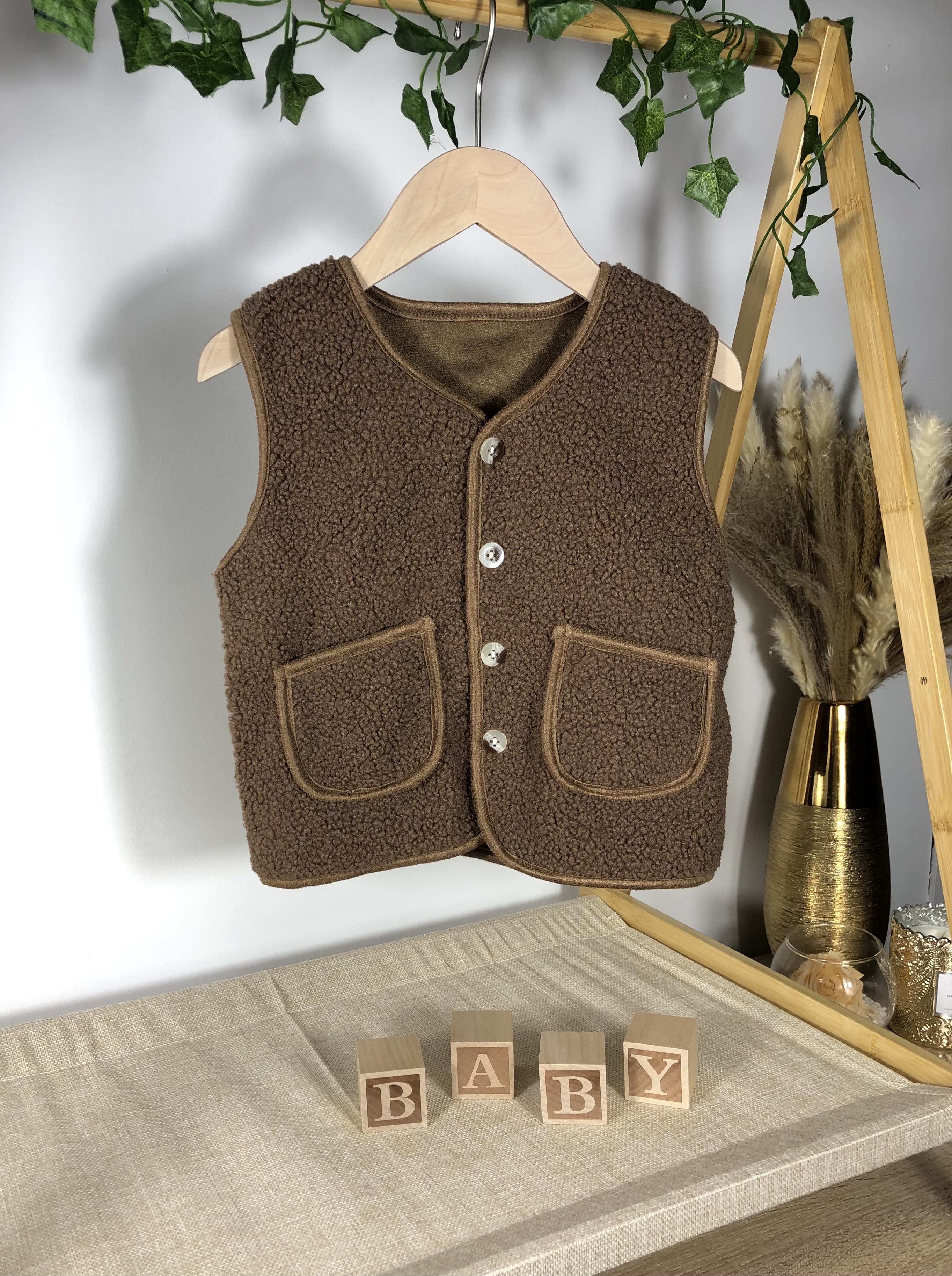 Gilet sans manches ourson brun 