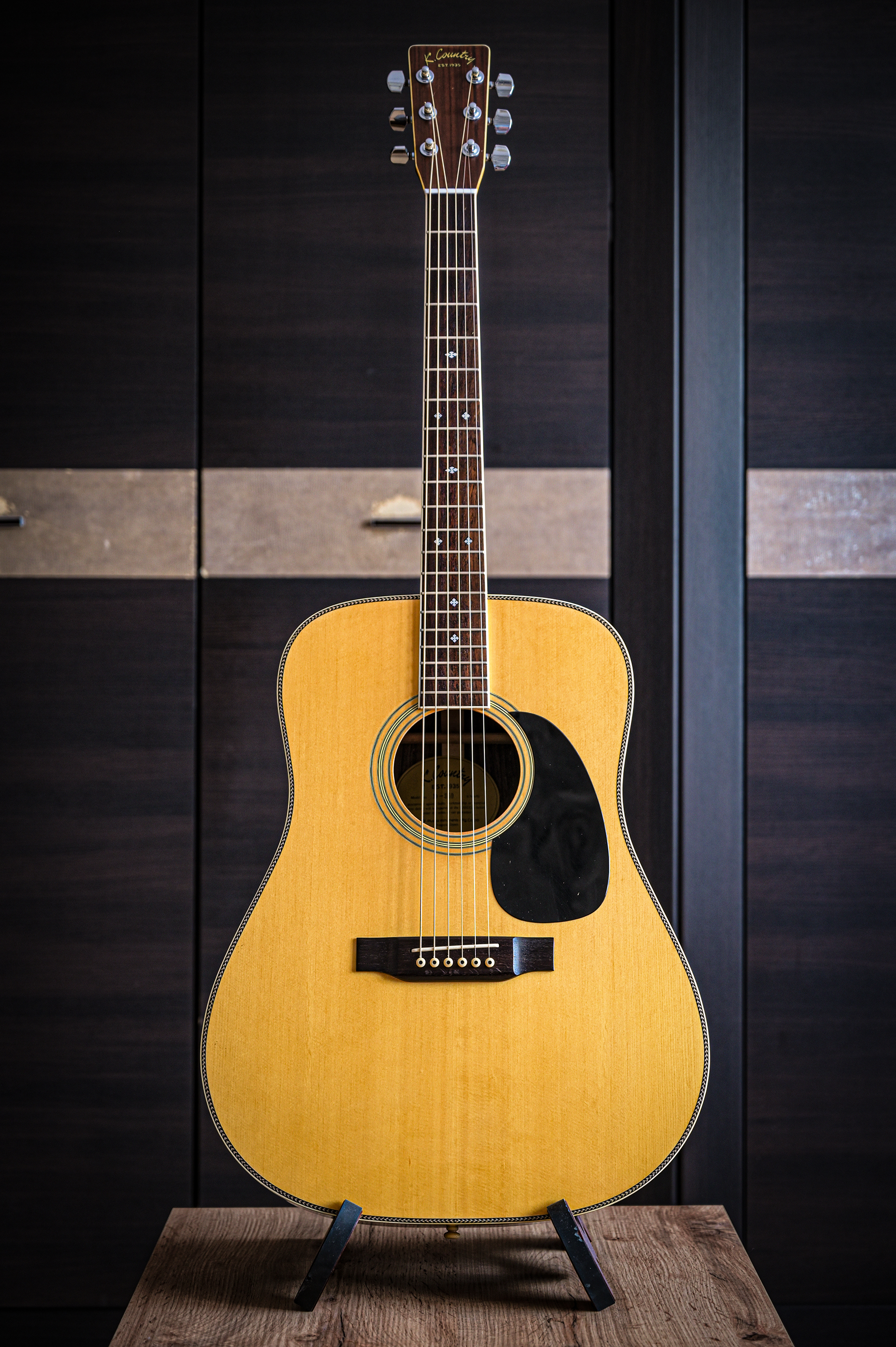 K.Country D-350 (NOS)