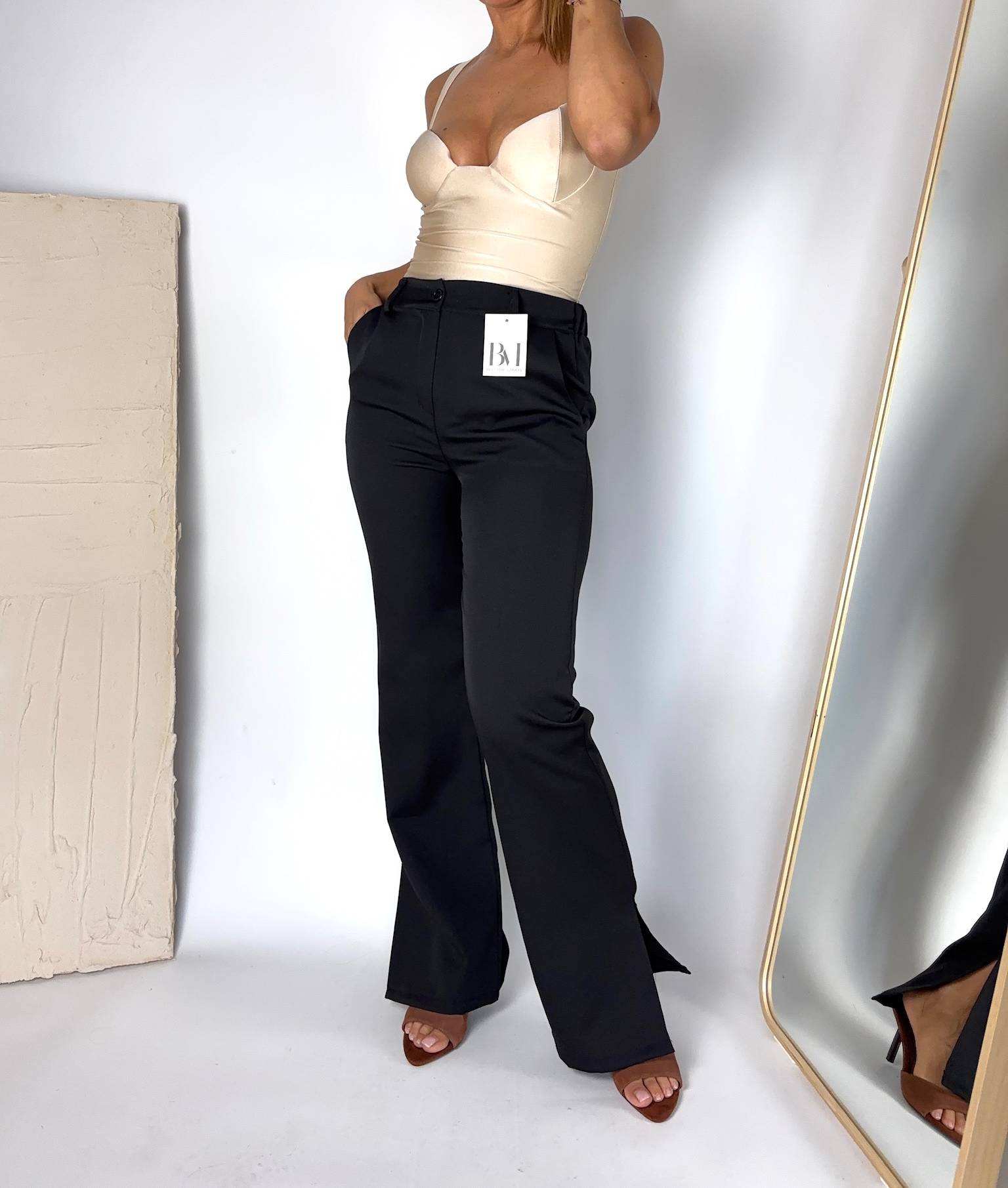 Elegancki beżowy top