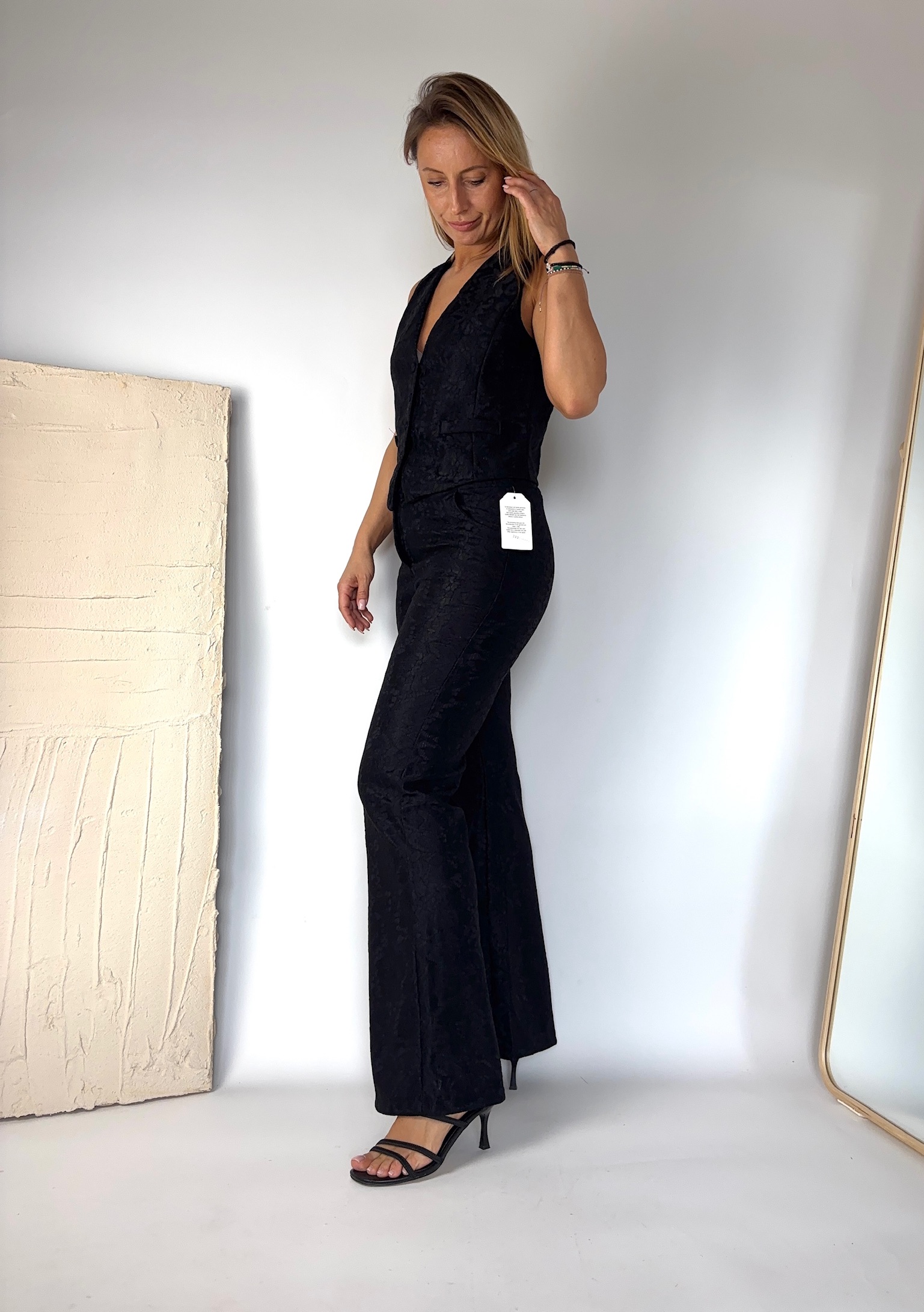 Czarny komplet w koronke