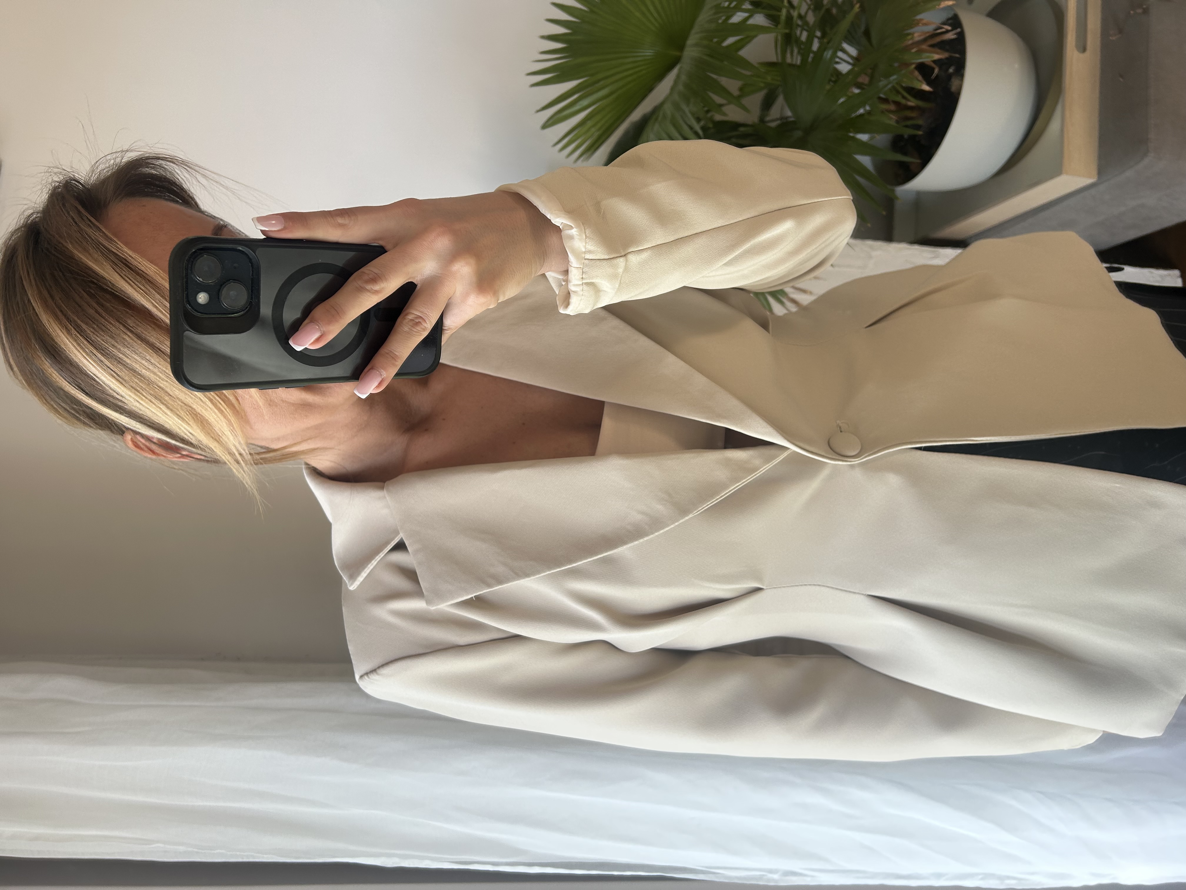 Elegancka kremowa marynarka