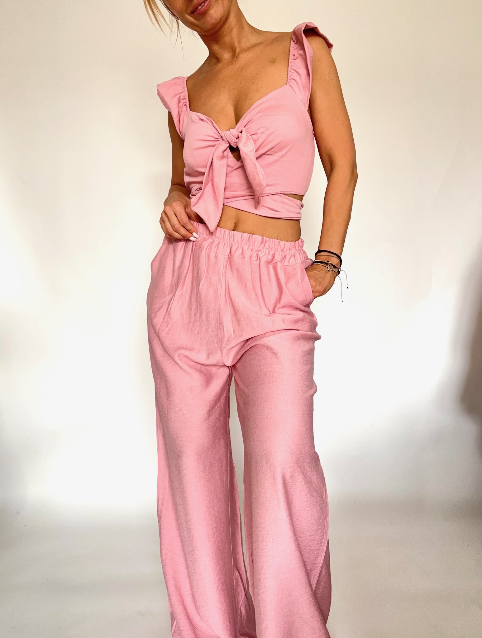 Komplet dostępny w 3 kolorach