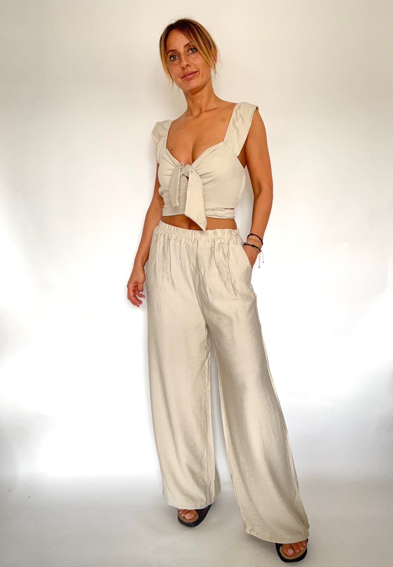 Komplet dostępny w 3 kolorach