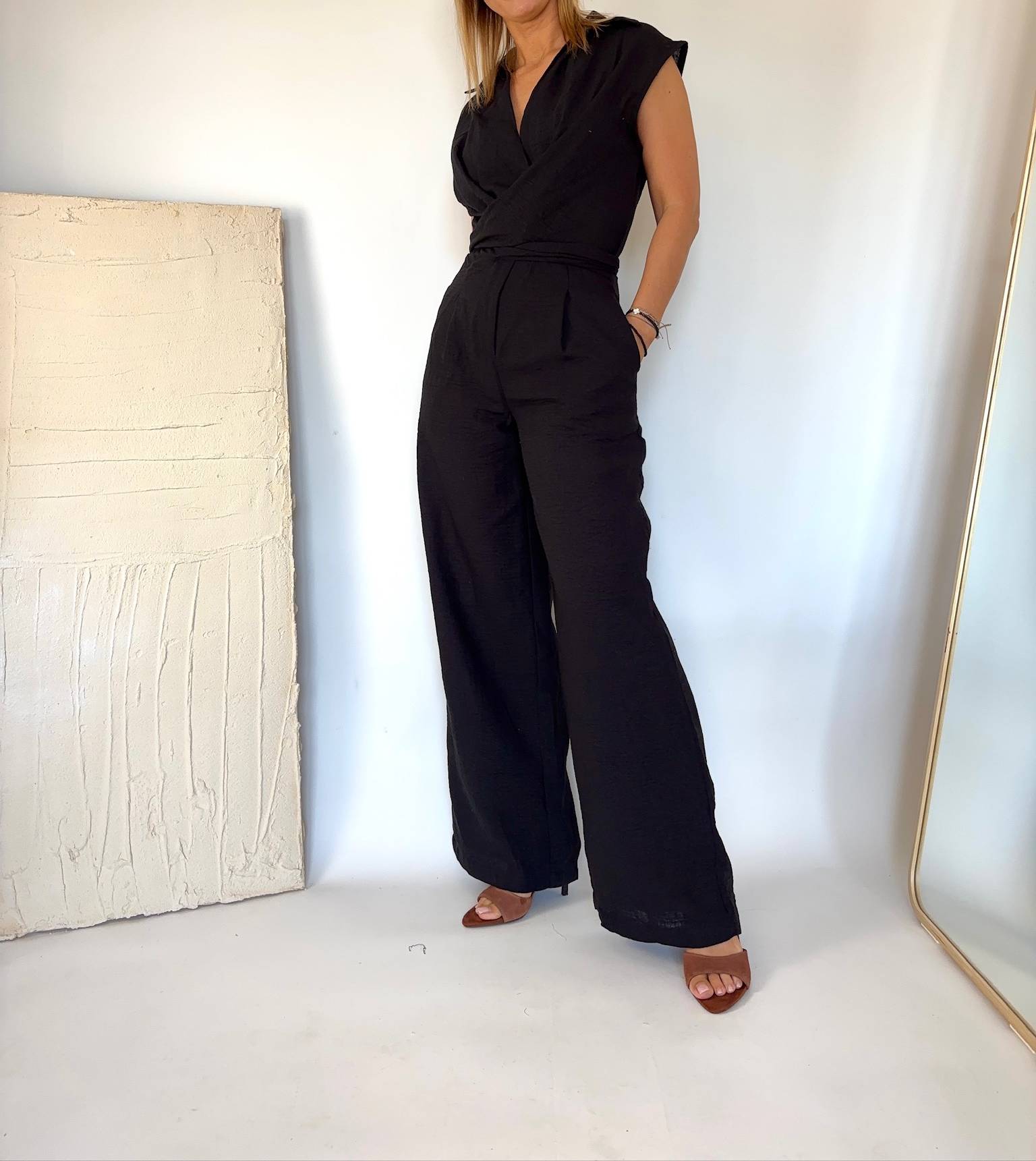 Stylowy kombinezon damski kolor czarny