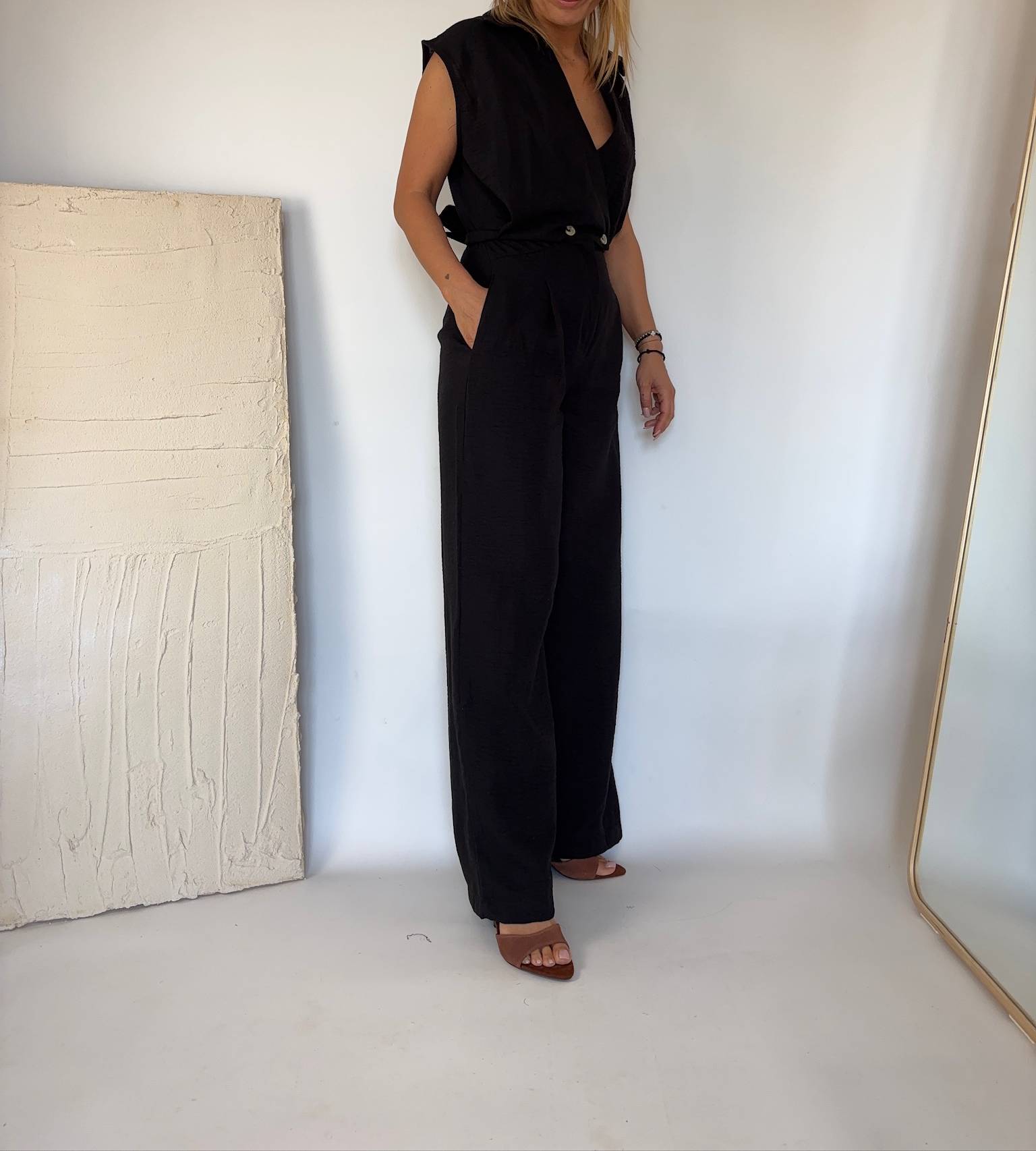Stylowy kombinezon damski kolor czarny