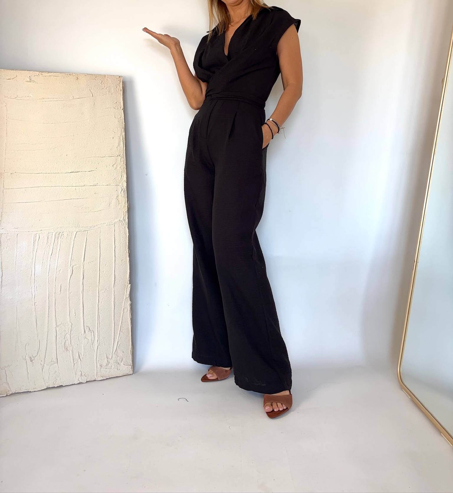 Stylowy kombinezon damski kolor czarny