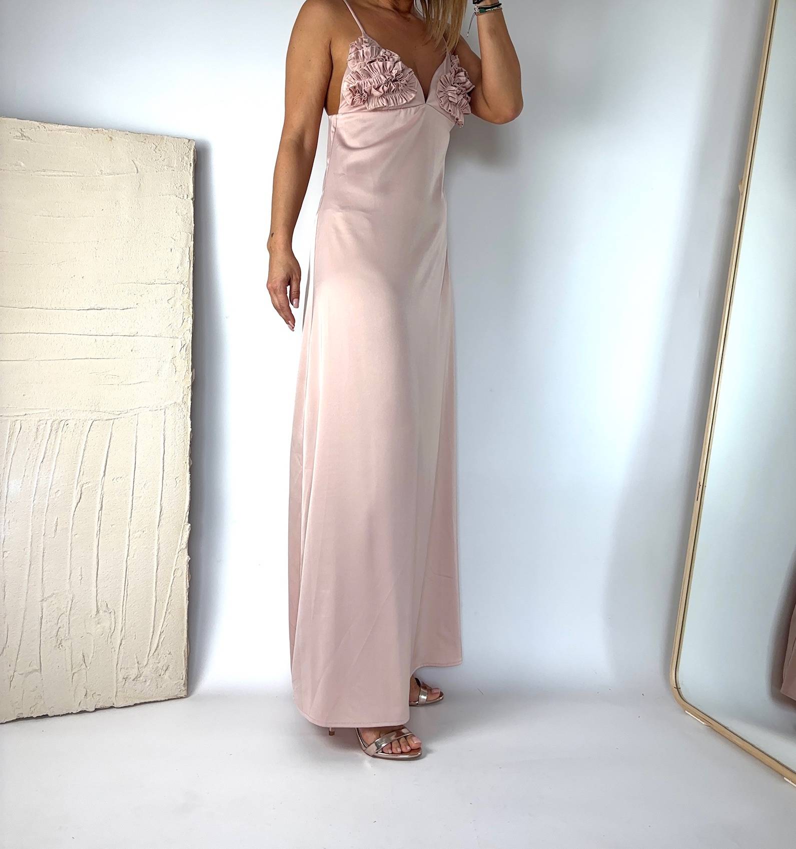 Sukienka dostępna w 3 kolorach