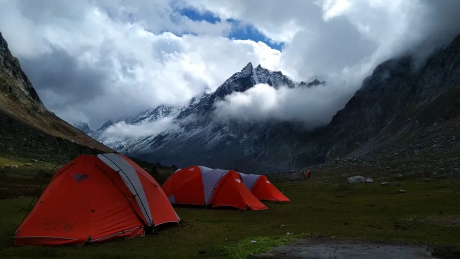 HAMTA PASS WITH CHANDRATAL TREK