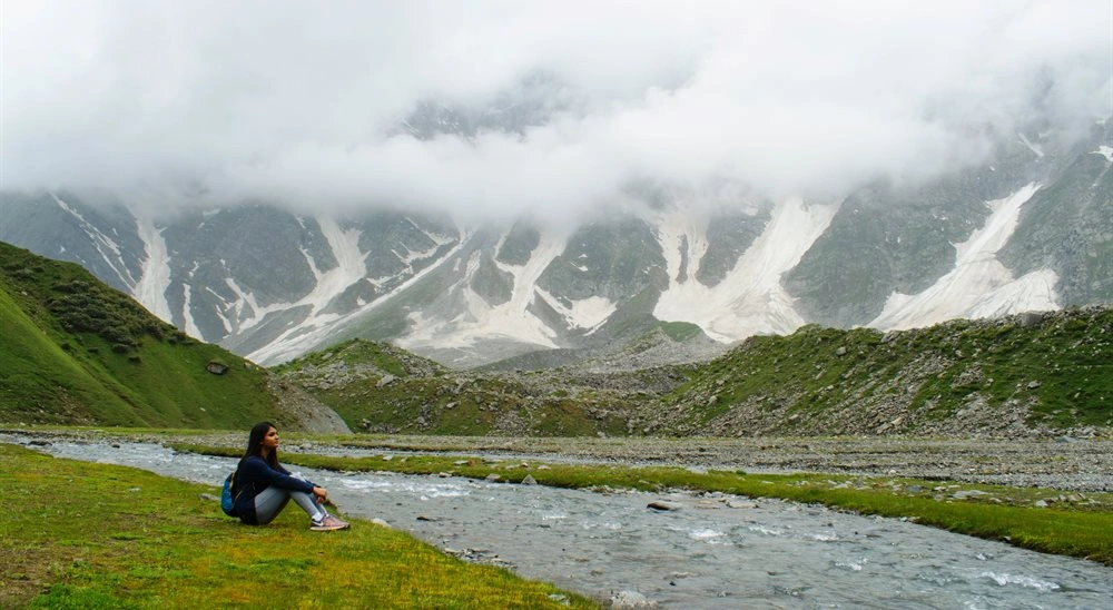 BEAS KUND TREK