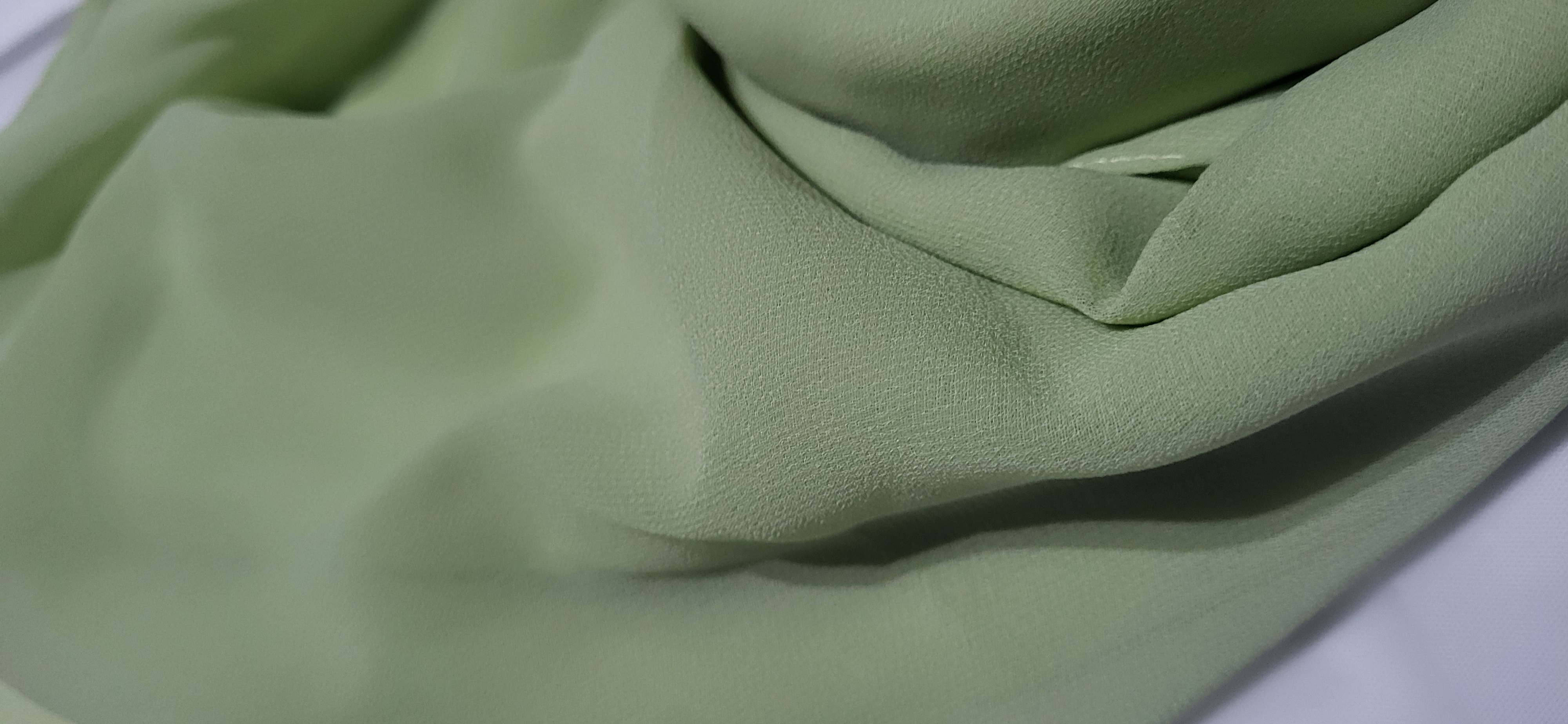 hijab chiffon verde claro