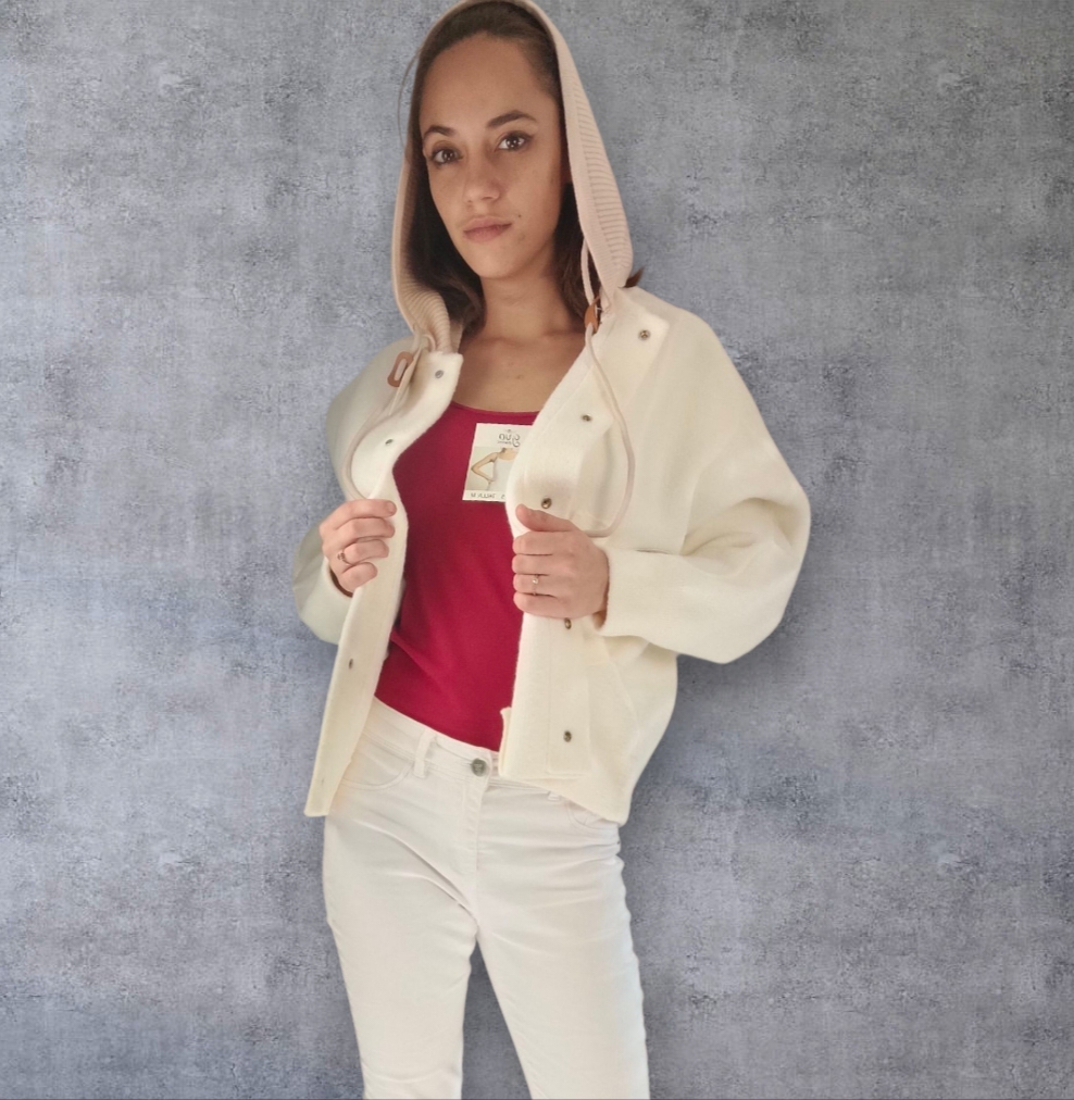 Veste Laine A Capuche