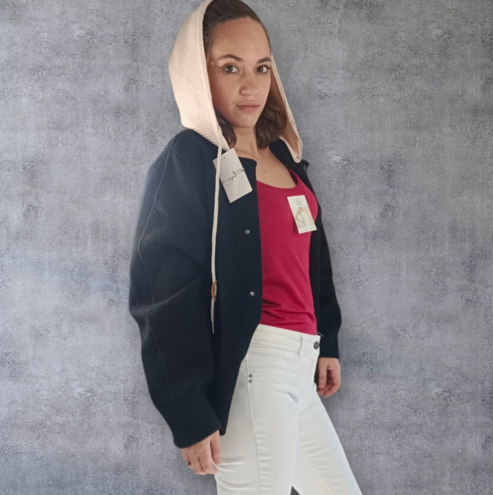 Veste Laine A Capuche