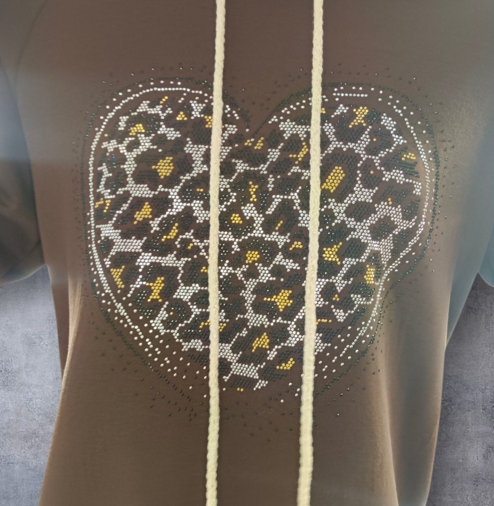 Pull A Coeur Brillant