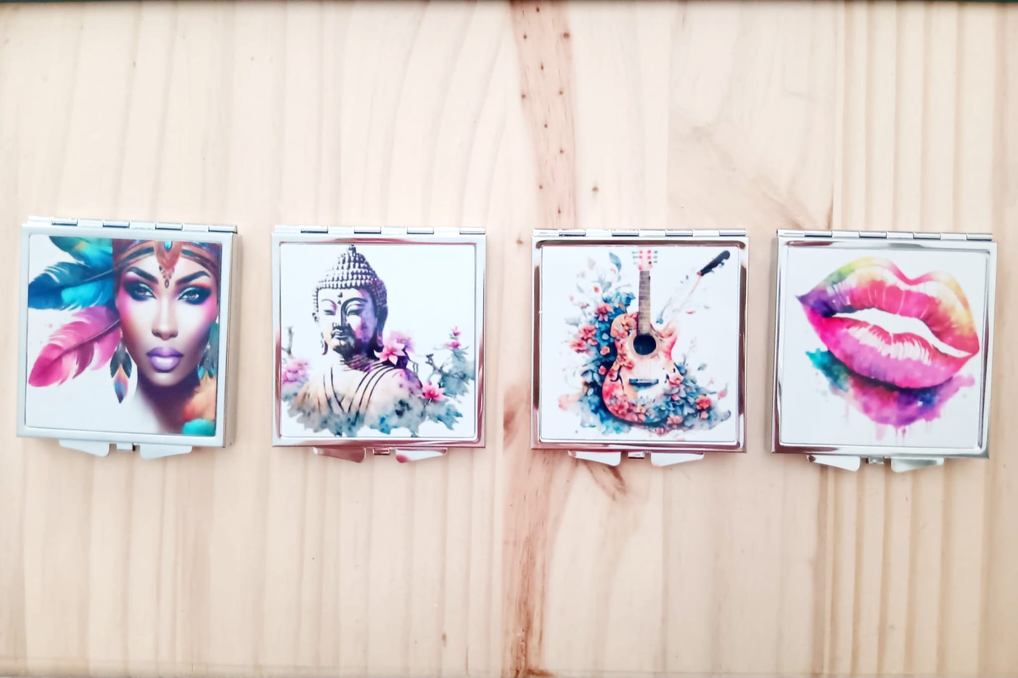 Miroir de poche carré en métal