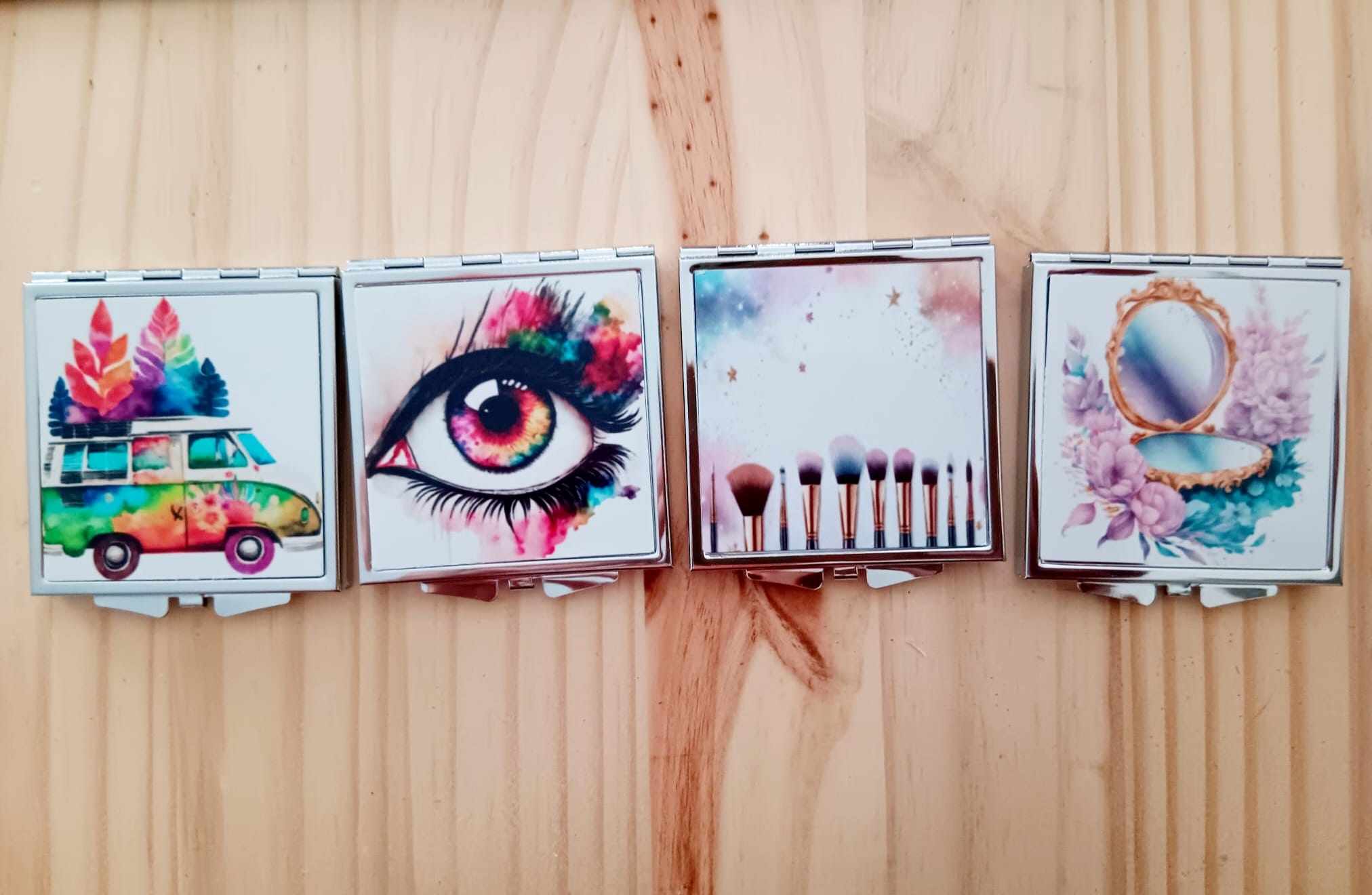 Miroir de poche carré en métal