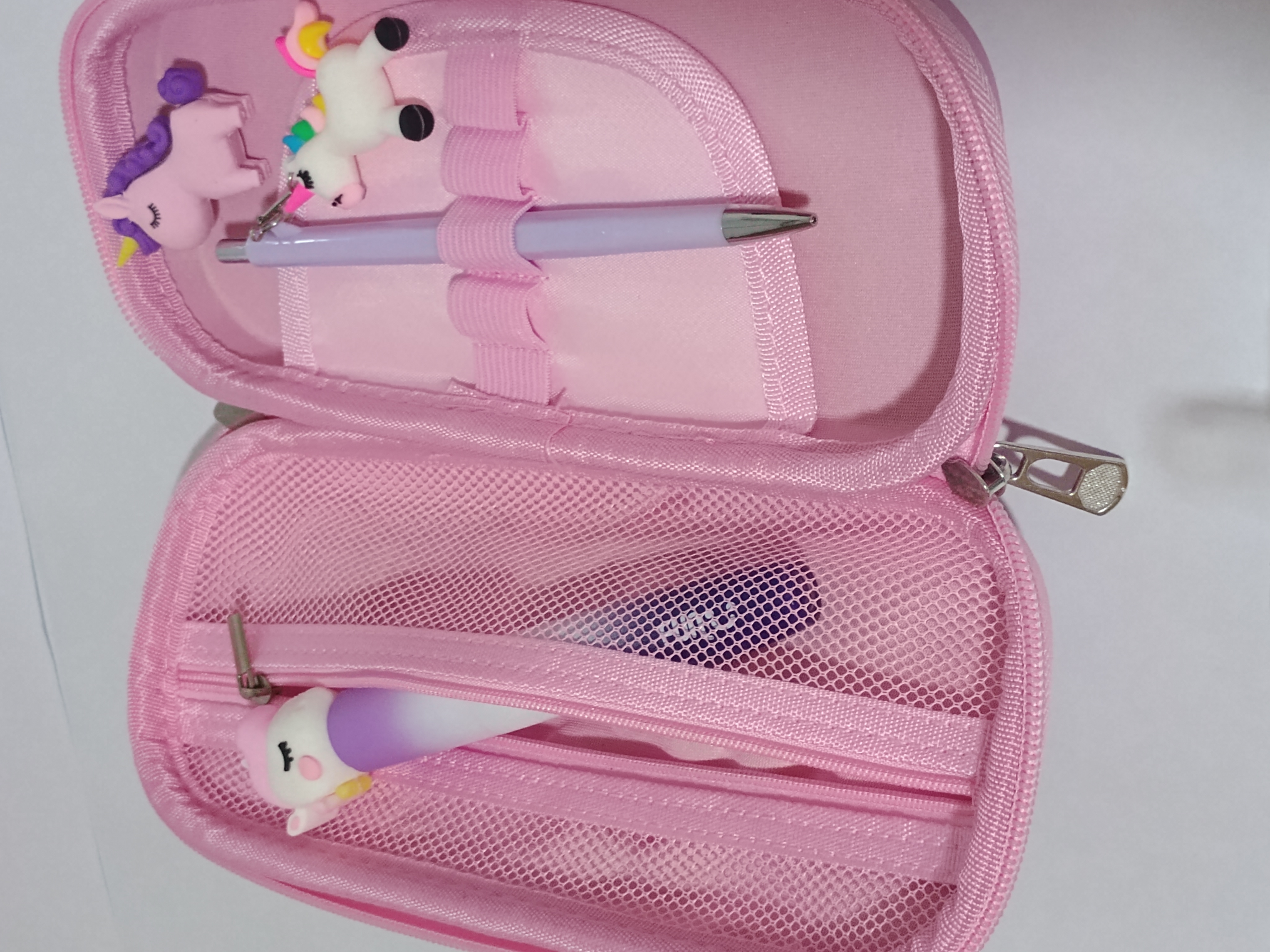 Estojo rosa de unicórnio