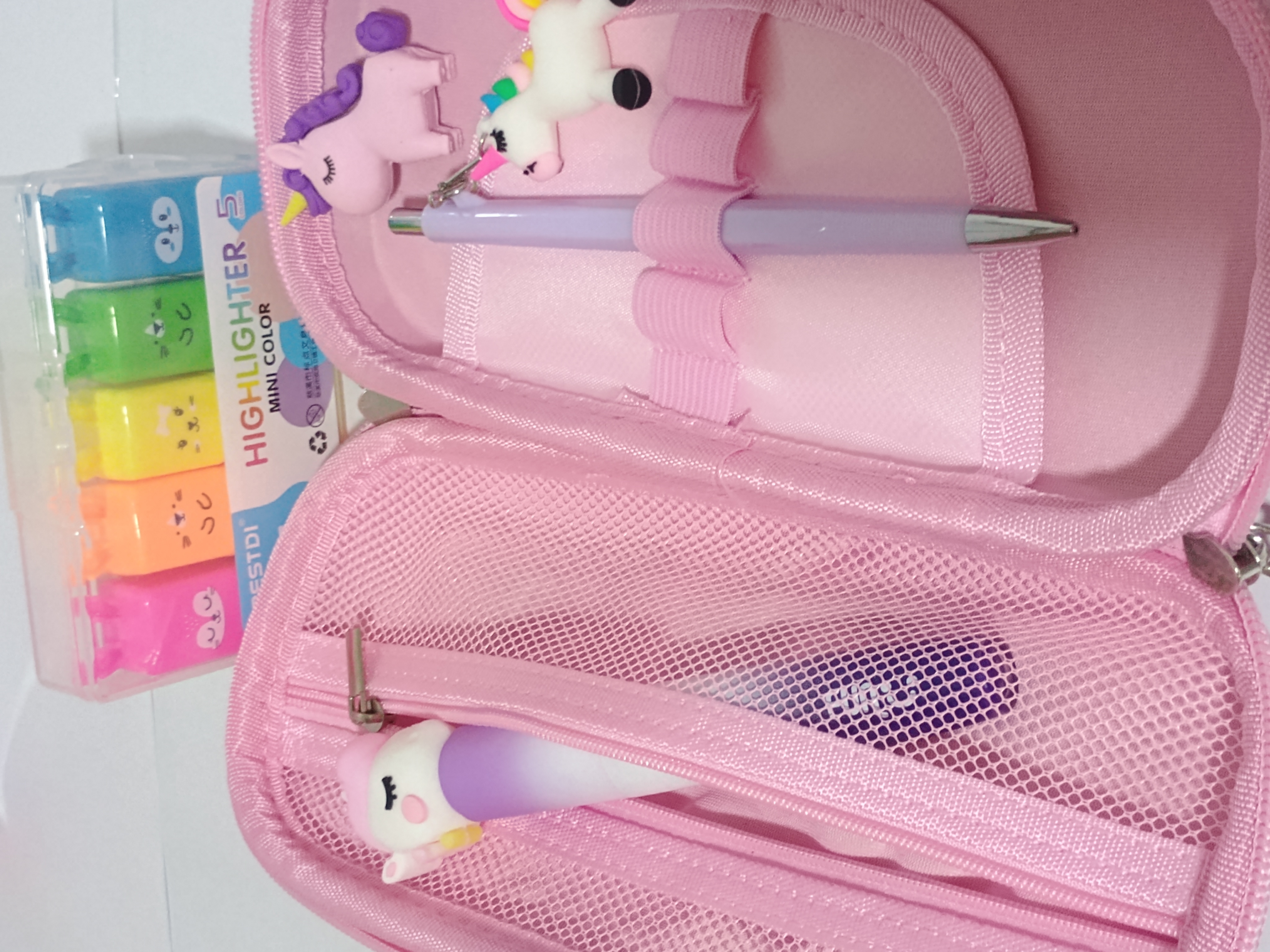 Kit de papelaria unicórnio